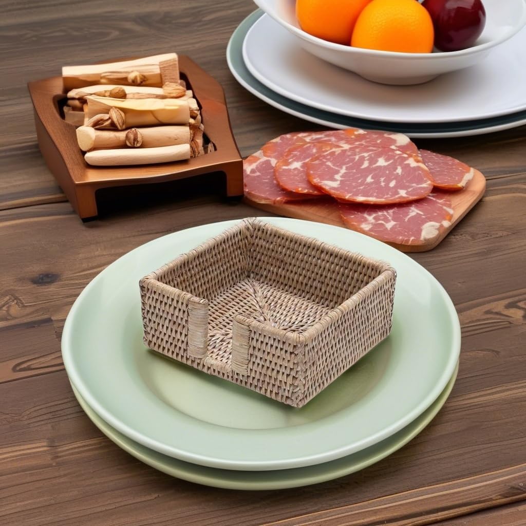 Rattan Napkin Holder in Natural / Cocktail / White