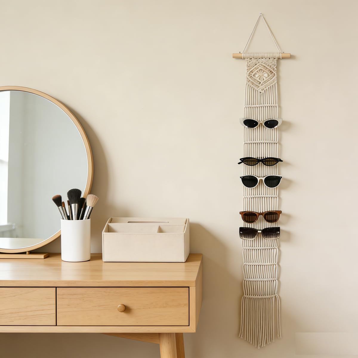 Macrame Sunglasses Holder Boho Wall Hanging Minimalist Eyewear Organizer Wall Sunglasses / Nature