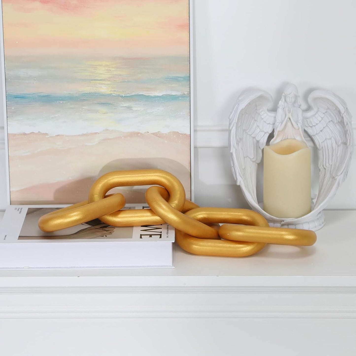 Golden Wood Chain Link Decor / Gold / 22"D x 3.9"W
