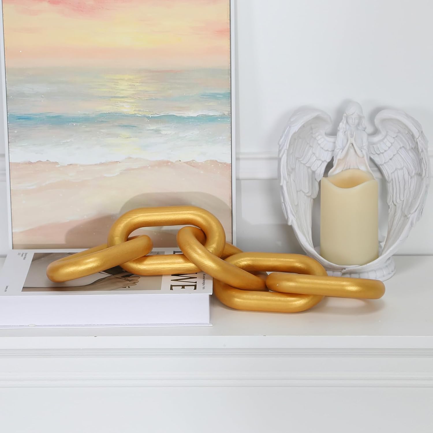 Golden Wood Chain Link Decor / Gold / 22"D x 3.9"W