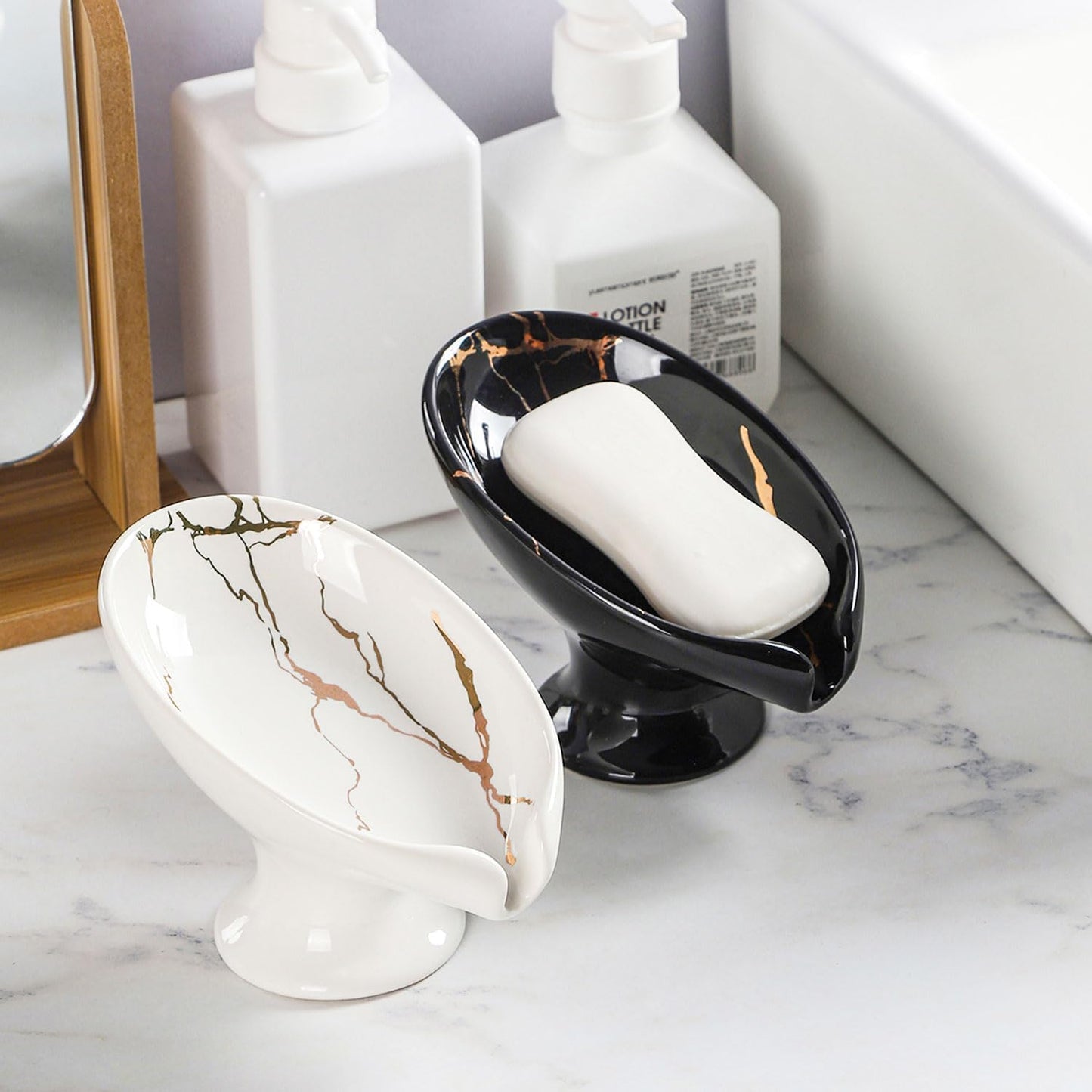 Ceramic Self Draining Soap Dish for Bar / White