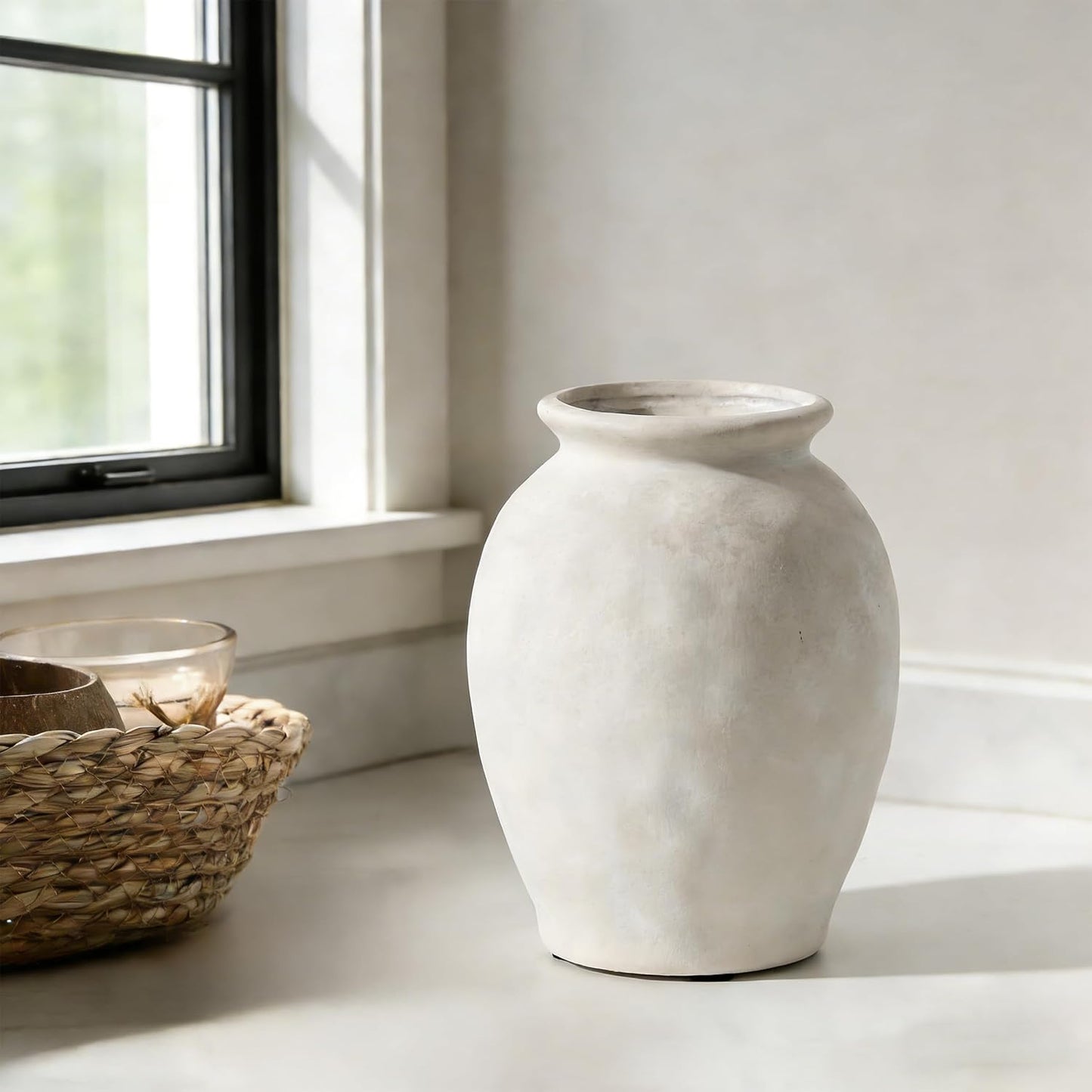 5.94" Ceramic Vase / Off-white- 5.94