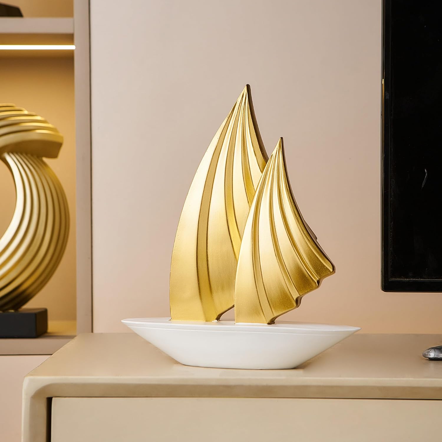 Home Decor Modern Art Resin Statue Table Decoration- Boat Resin Home Decorations / Gold