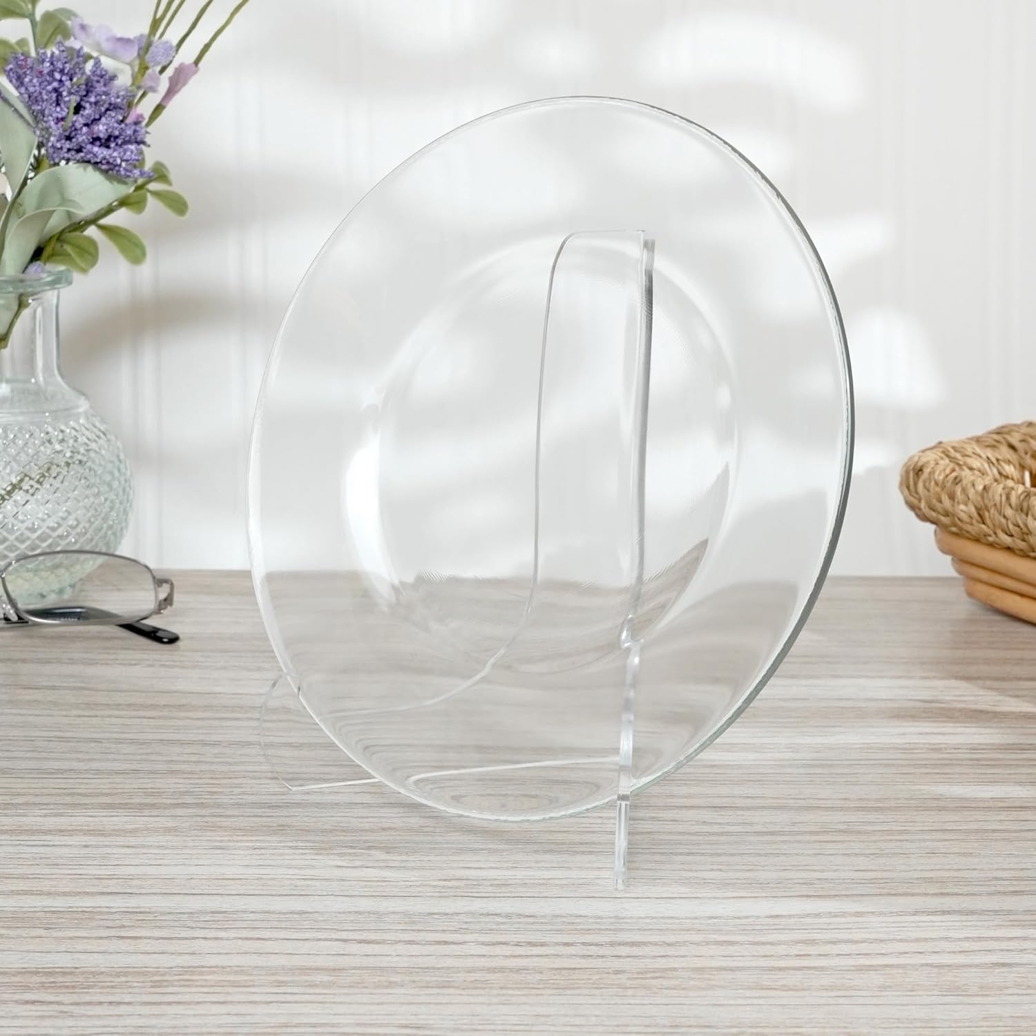 Acrylic 60-Degree Angle Easel / 6 x 4.5 x 3.5 / Clear