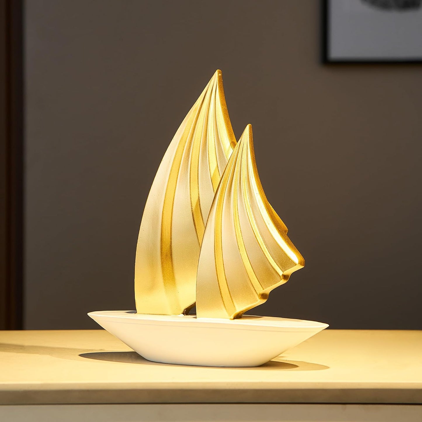 Home Decor Modern Art Resin Statue Table Decoration- Boat Resin Home Decorations / Gold