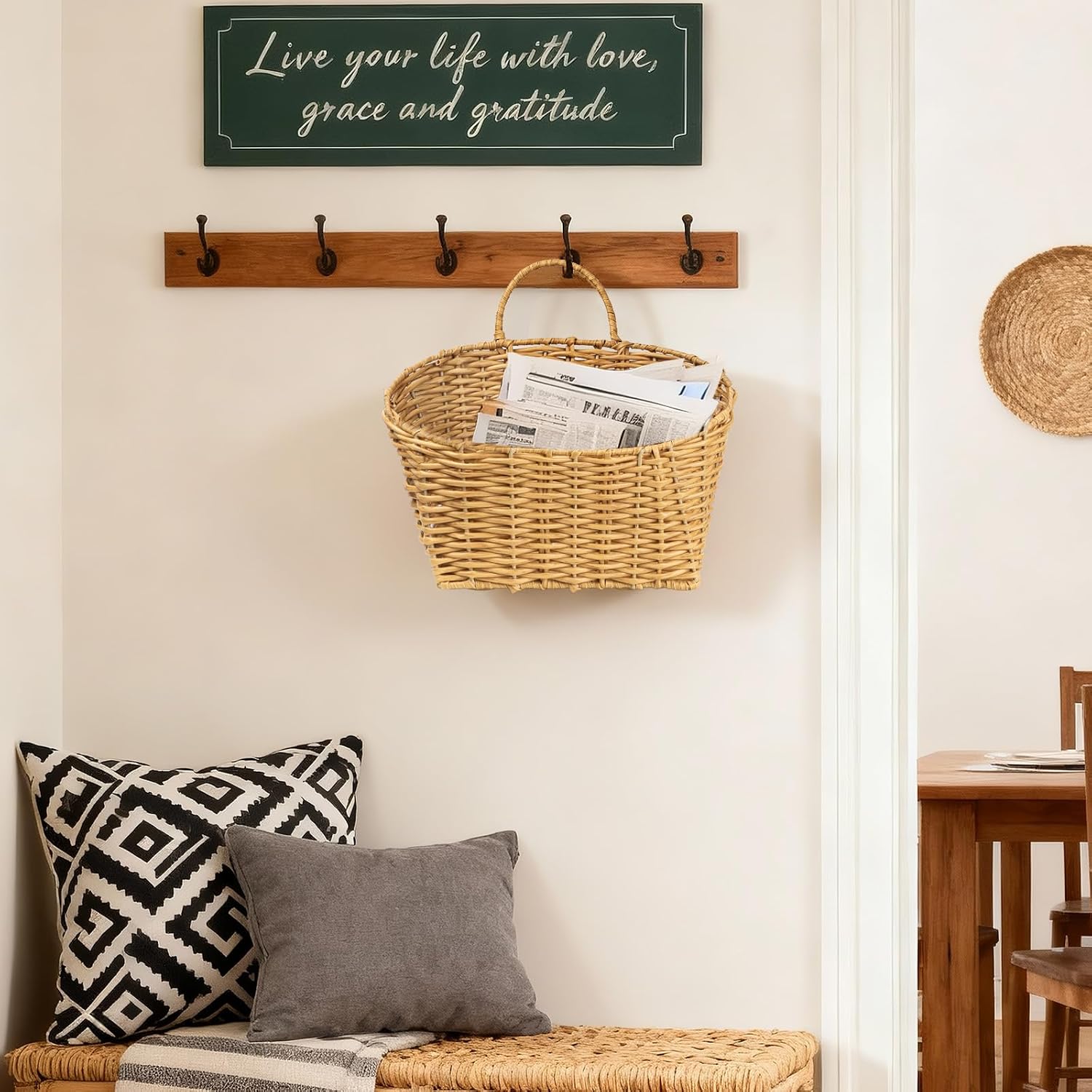 Rustic Farmhouse Wall Decor Organizer / Plastic Rattan-light Brown / Small
