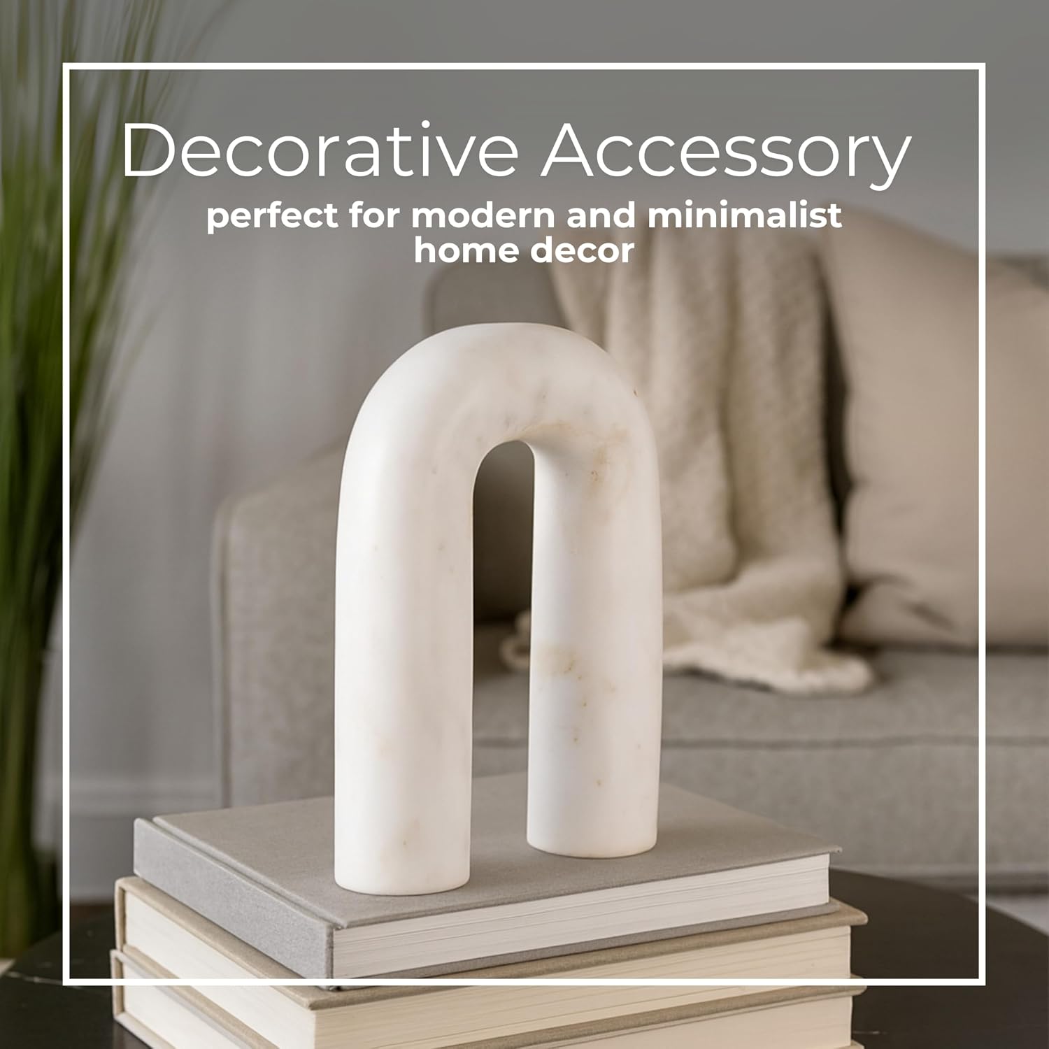 Marble Rounded Horseshoe / 8.0" H / White