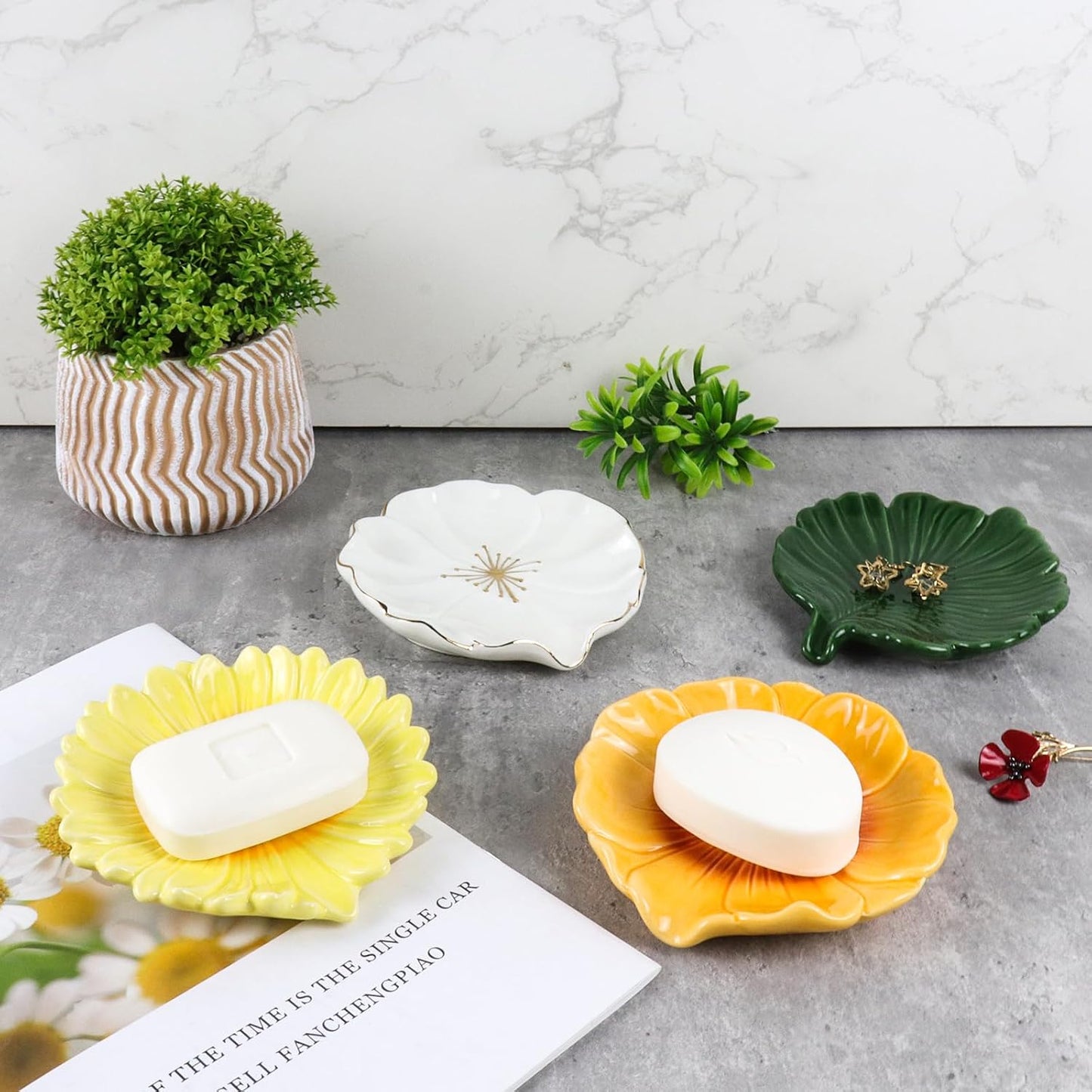 Self Draining Soap Dish Inspired by Daisy Flower Ceramic Waterfall Soap Dish Soap Savers / Yellow