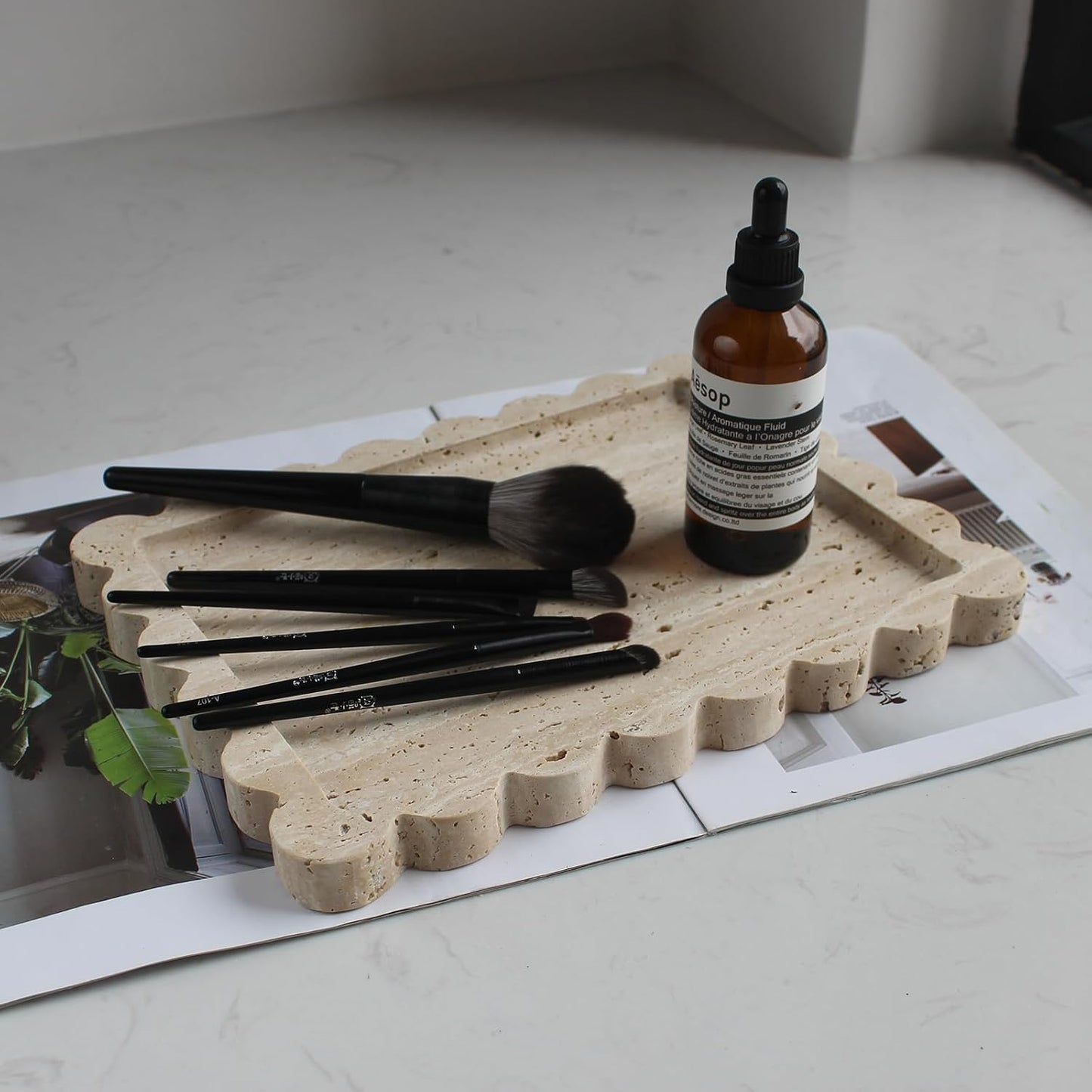 Natural Scalloped Marble Tray / Beige Travertine / 10.8 x 8