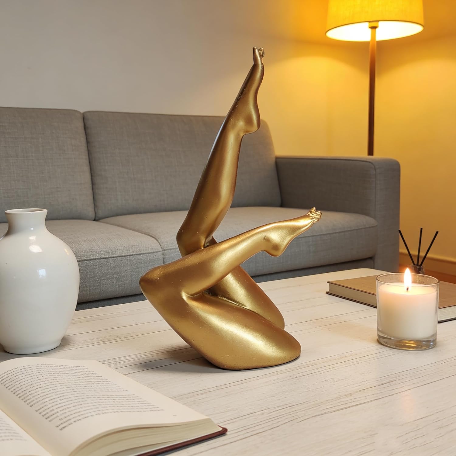 Elegant Legs Statues Living Room / Gold