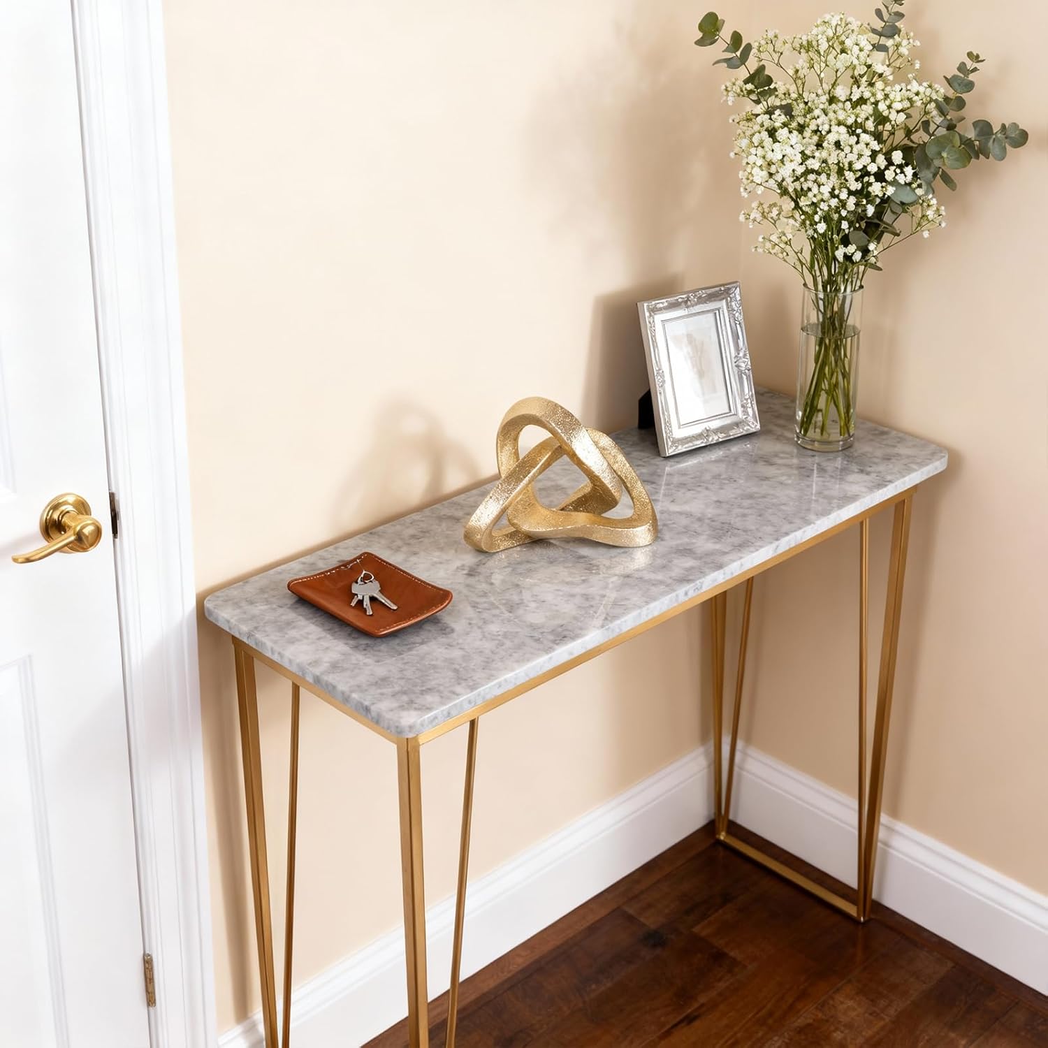 Abstract Knick Knacks Coffee Table Modern Statue / Gold