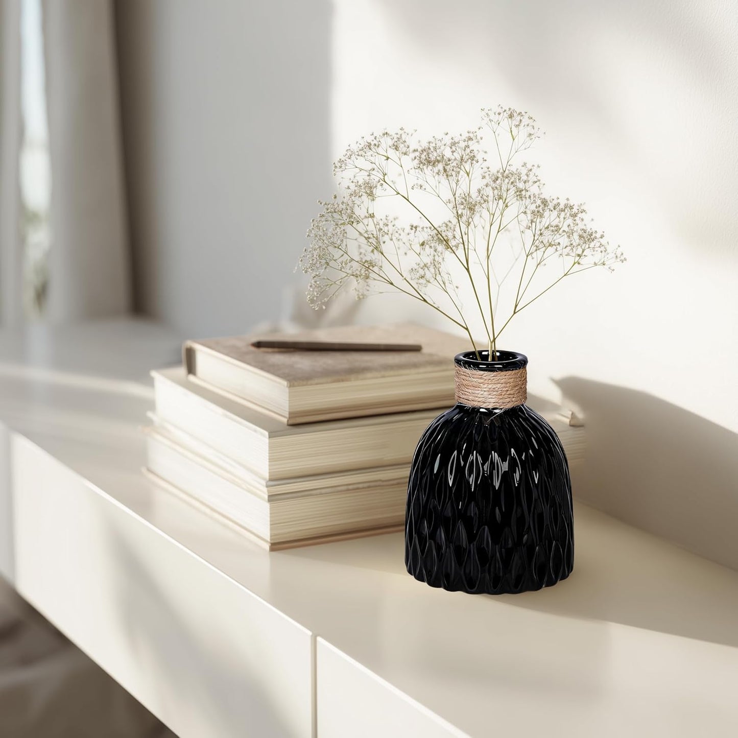 Ceramic Vase for Flowers / Black / 6 Inch