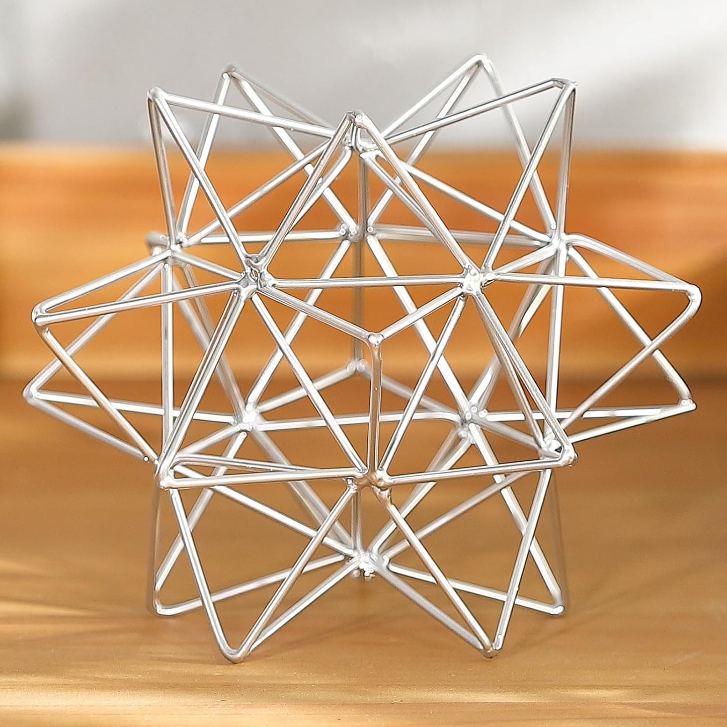 Metal Geometric Table Top Decor / Sliver