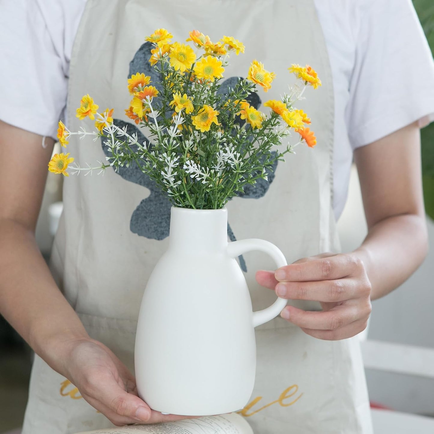 Ceramic Vase Set / White / Set of 2