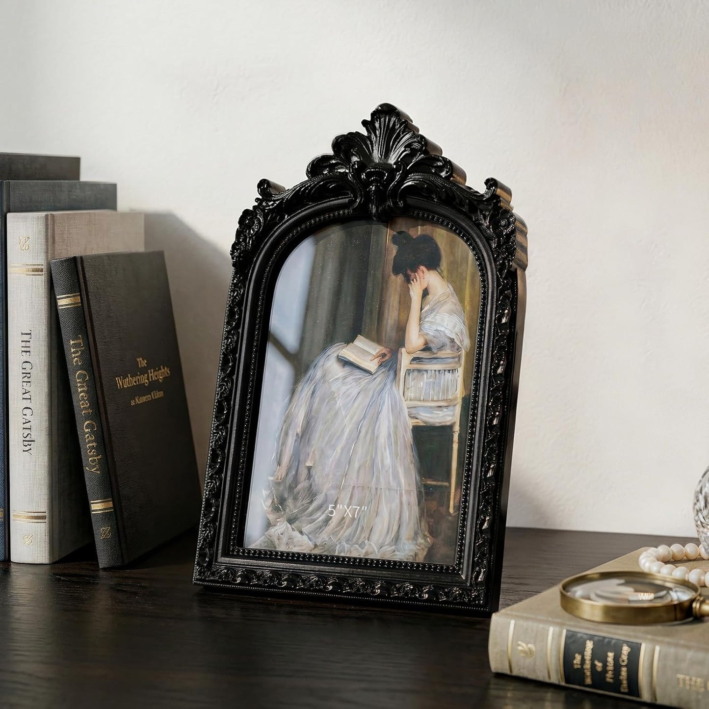 Vintage Picture Frame Black Frame / Black Arch / 5 x 7