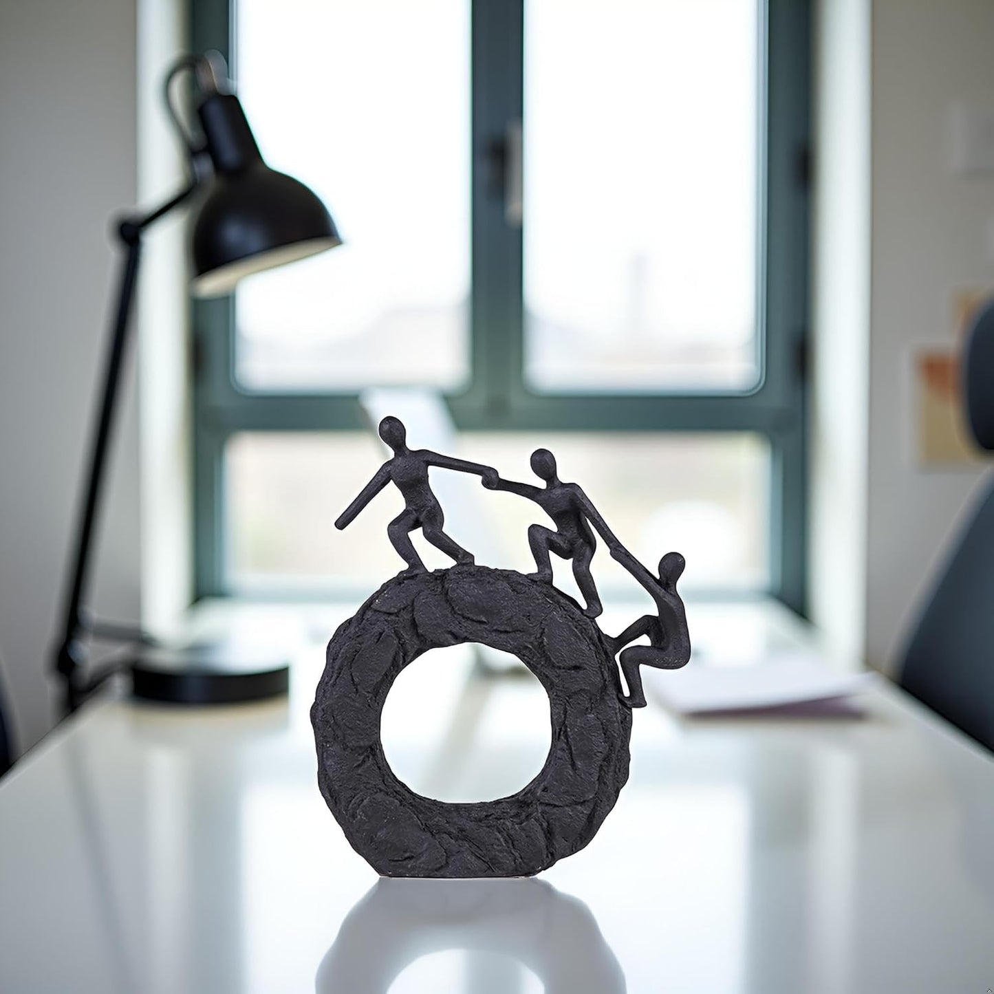 Statue / Round Climbing / Black / 7 x 8 x 1.5