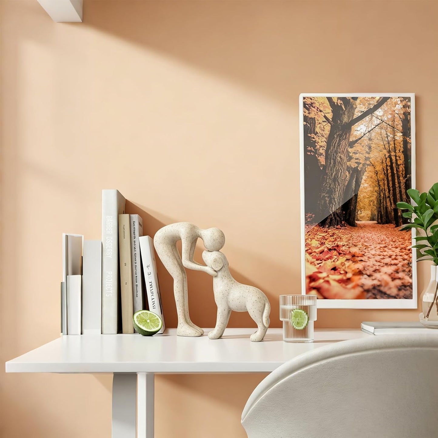 Head-to-Head Intimate Figurine Decoration / Sandstone
