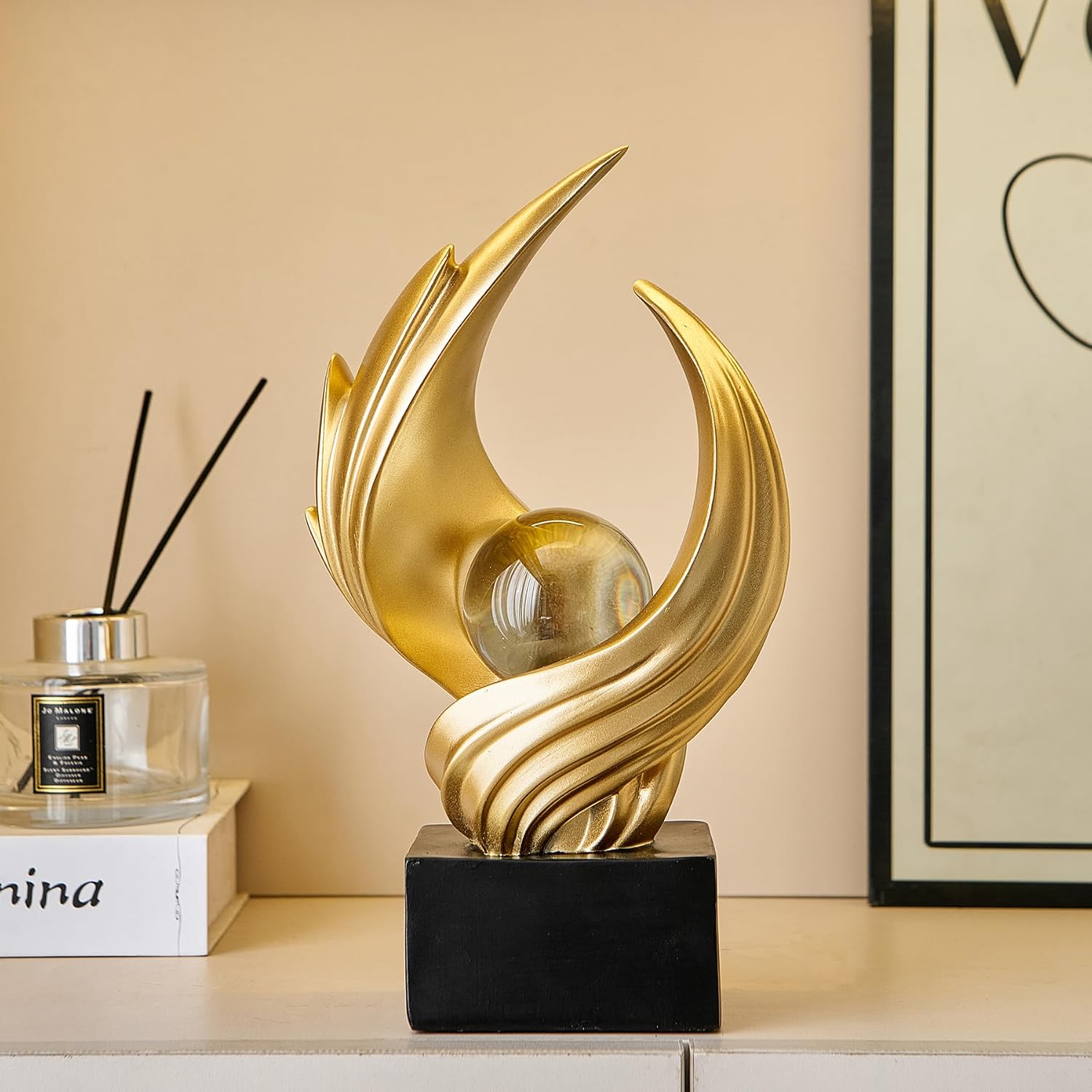 Resin Decorative Statue / Gold
