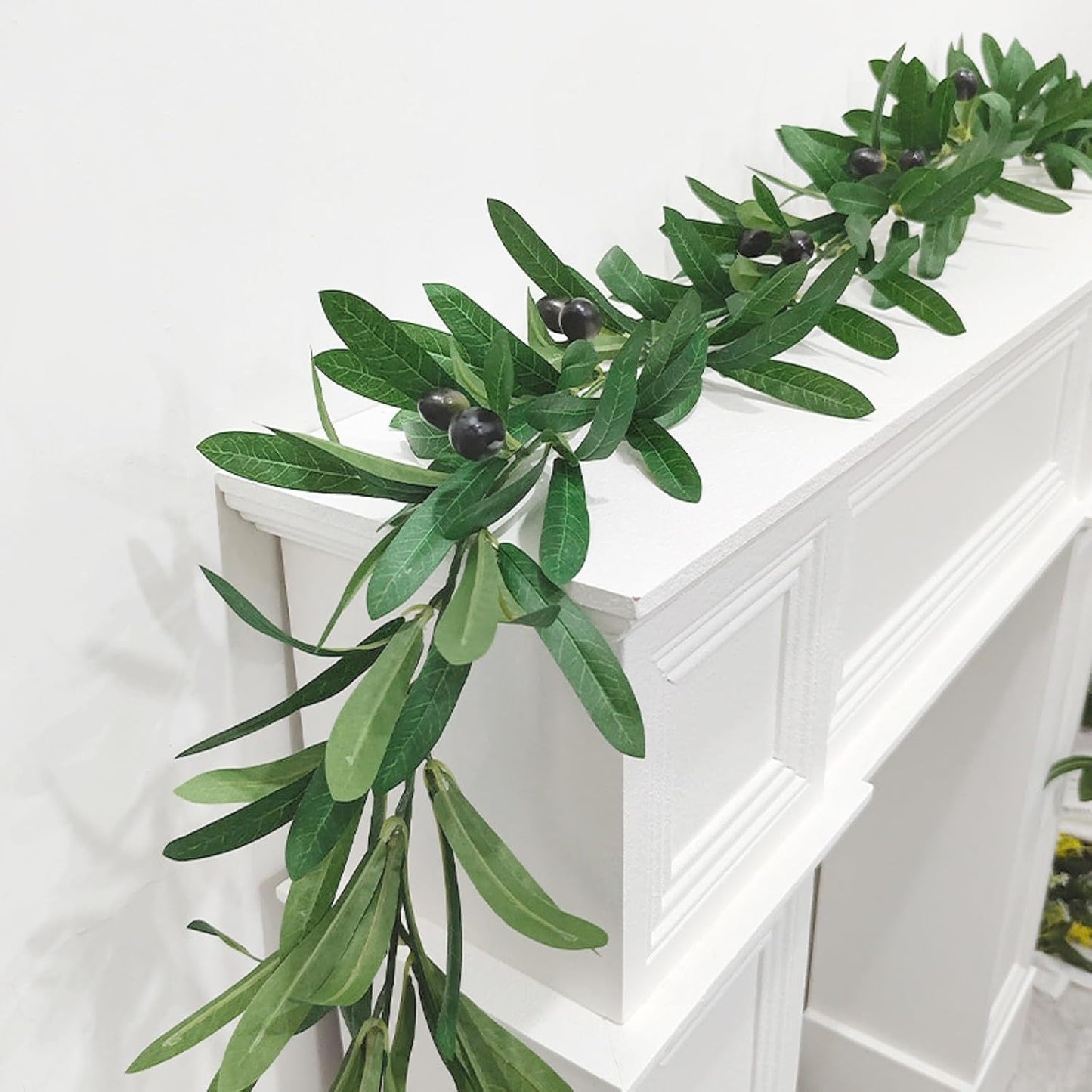 Artificial Olive Leaf Vine Garland / Length: 73 Inches / Set of 2