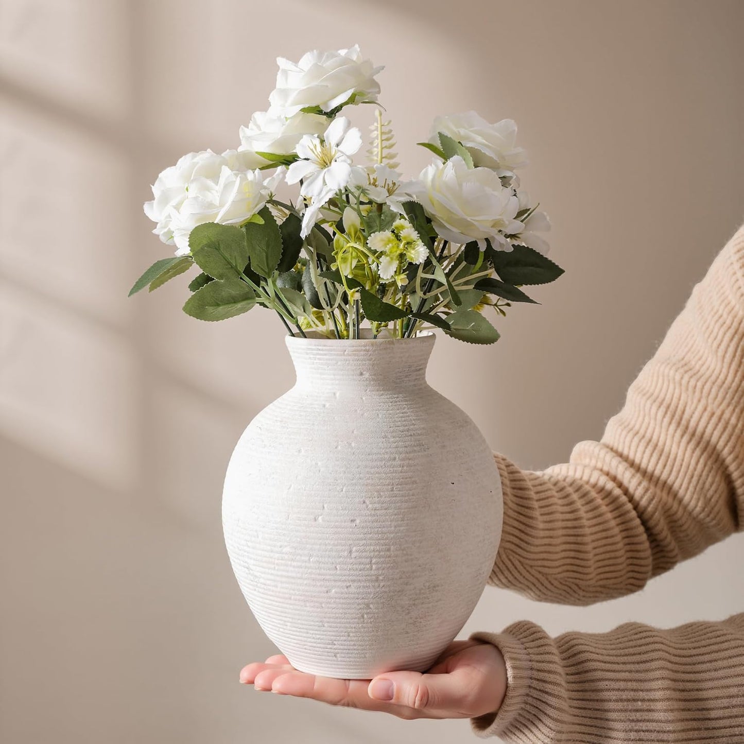 Ceramic Flower Vase Home Decor / 7.4 In - Antique White / 7.4 Inch