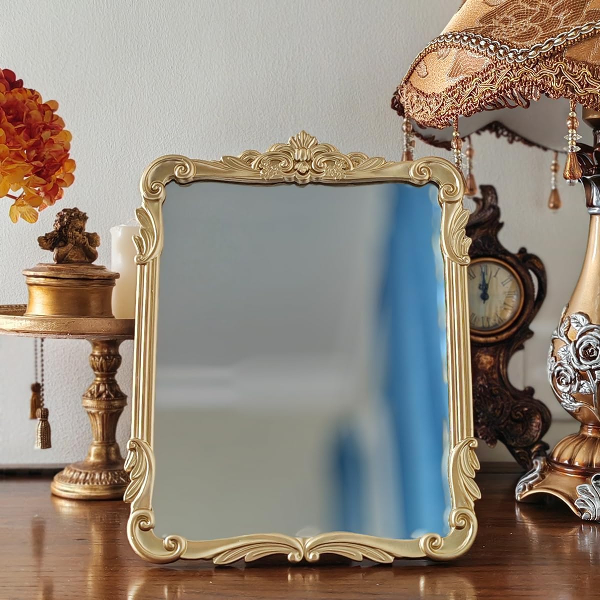 Ornate Wall Art / Gold / 8 x 10