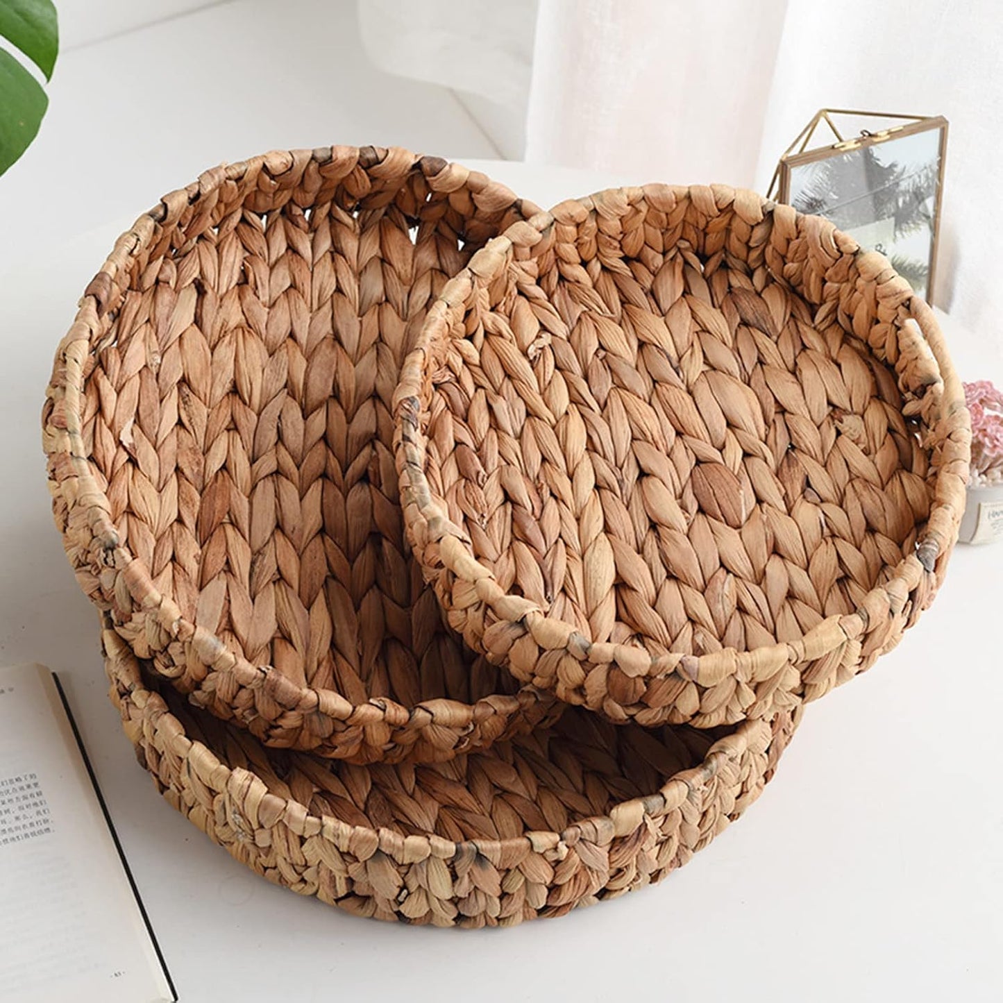 Round Rattan Serving Tray / 14.6 Inch