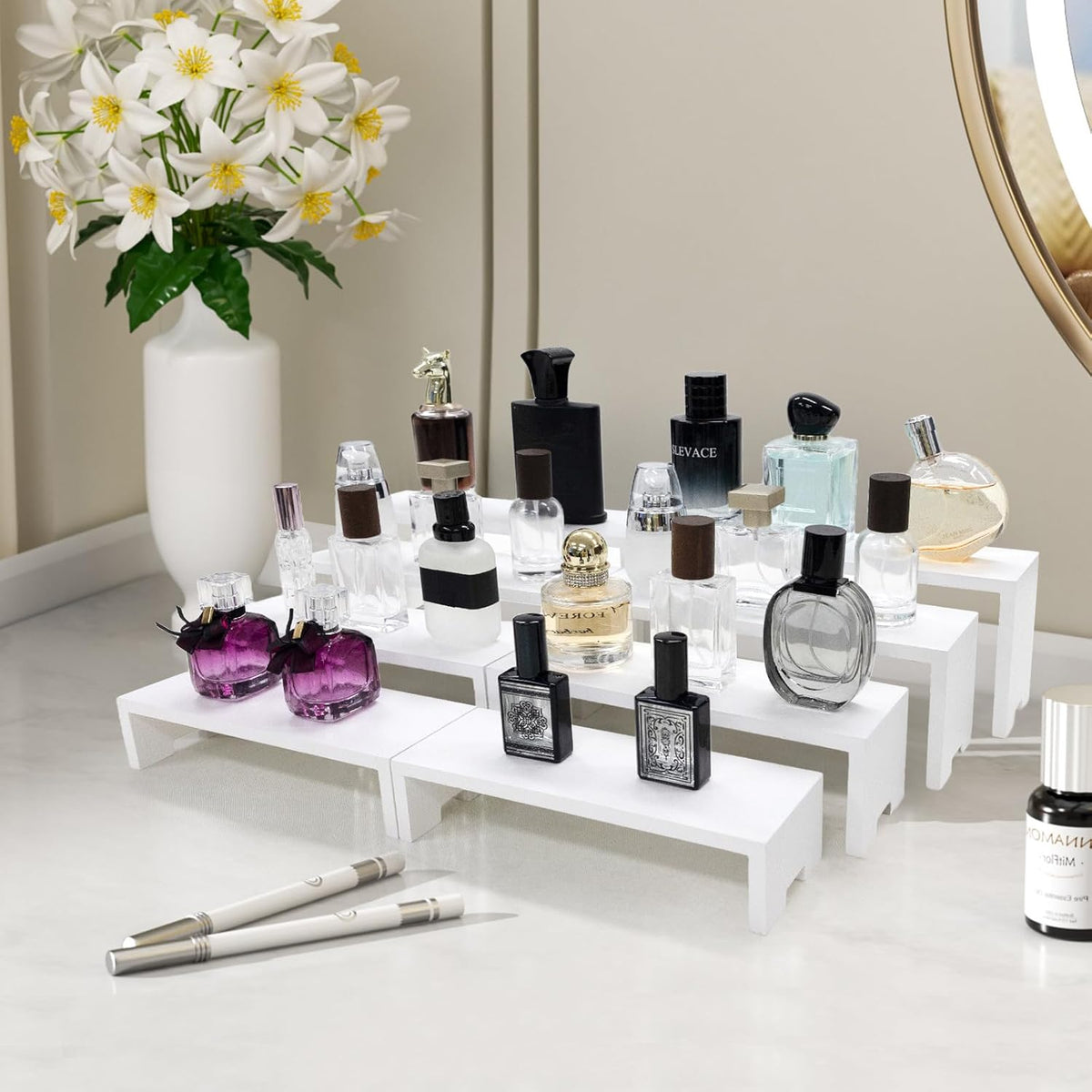 Yikaroeli 2 Set Large Display Risers White Perfume Riser Wooden Display Stand Cologne Stands 4 Tiered 8Pcs Cupcake