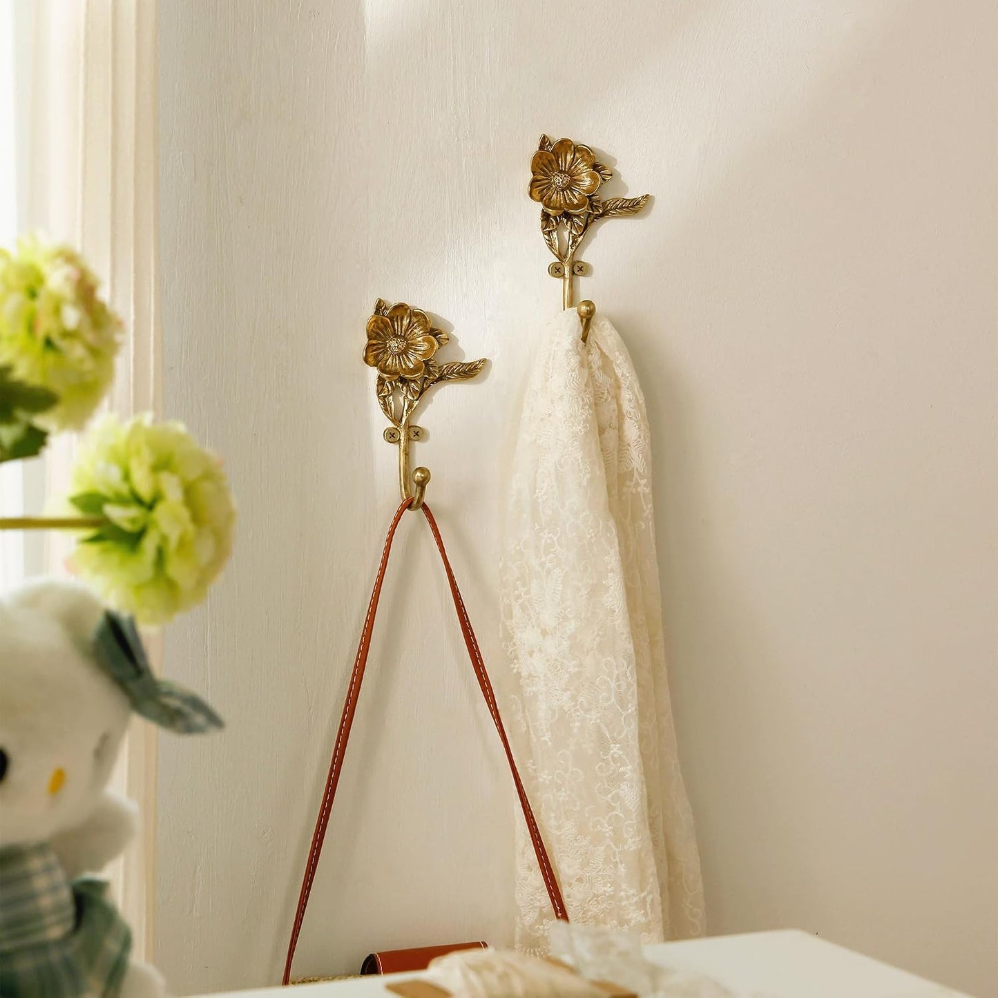 Golden Flower Metal Hooks / Set of 2