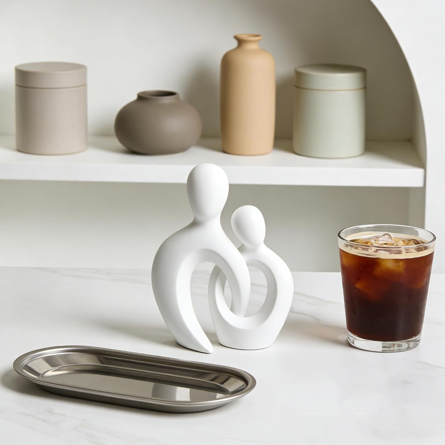 Modern Romantic Statue / 001-white