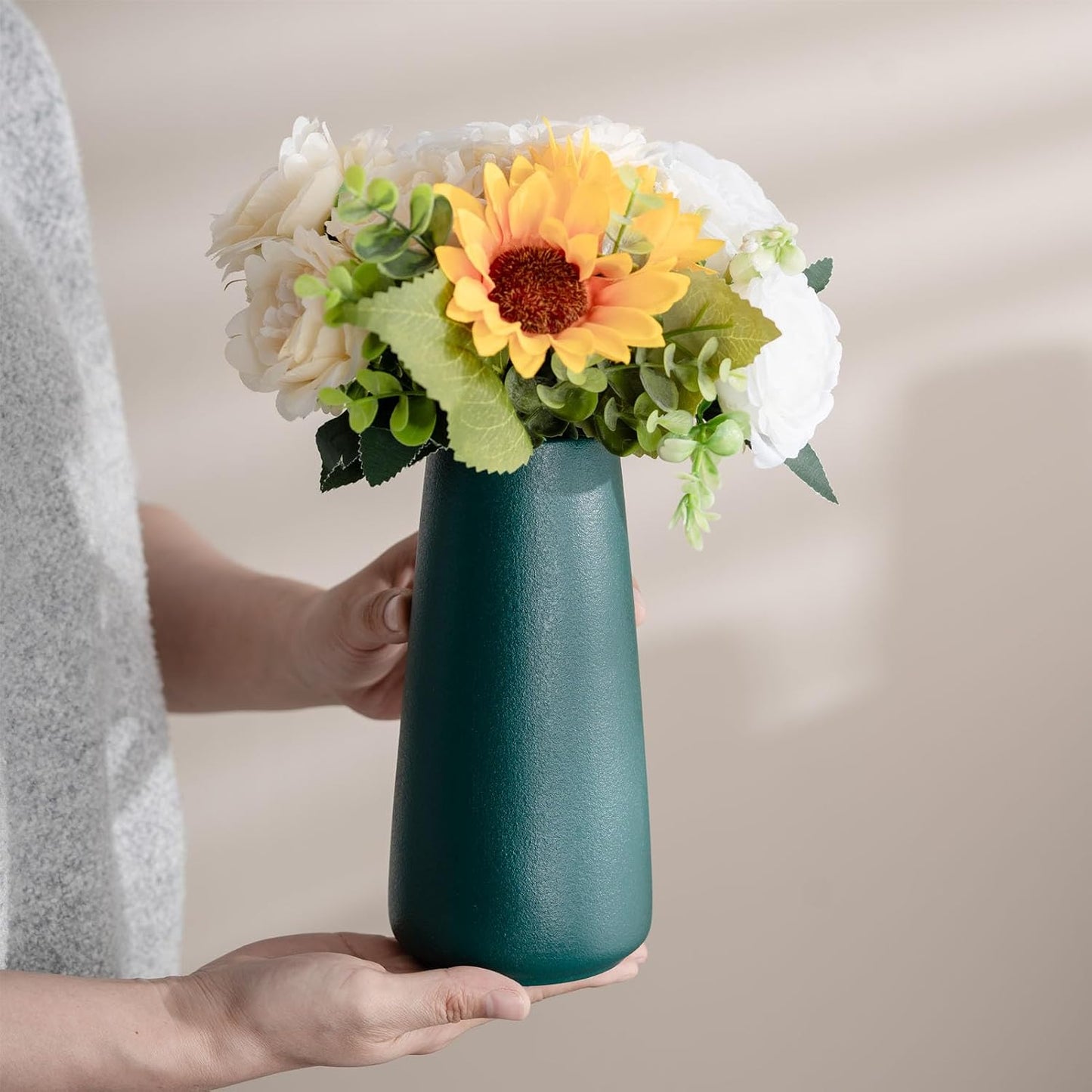 8" Ceramic Flower Vase / Green / Big