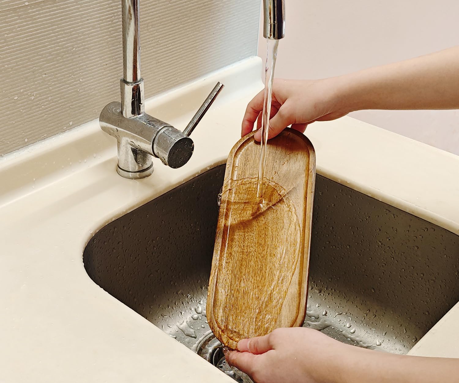 Small Wooden Oval Tray / Oval x 1 / 11.3 x 4.1 x 0.6