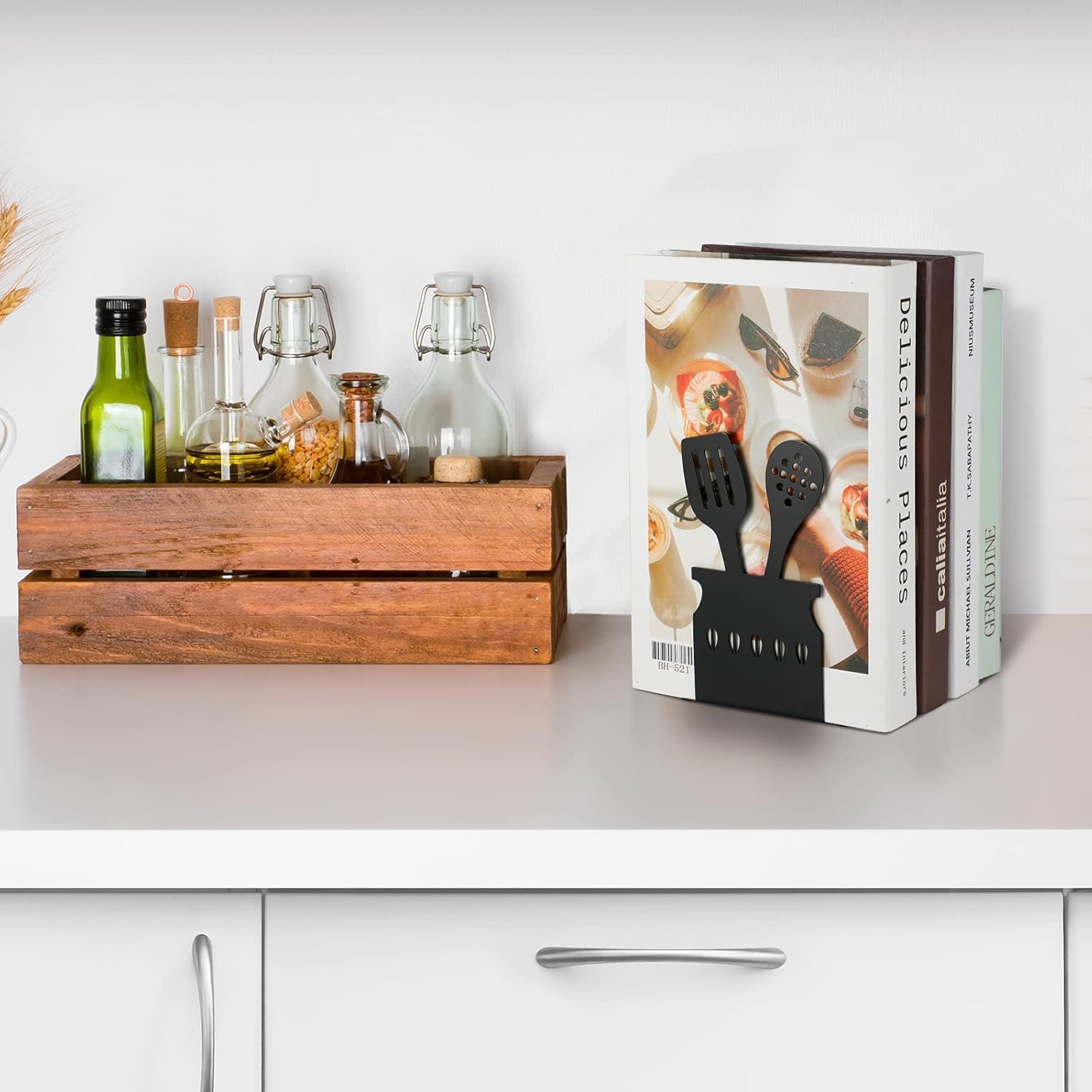 Metal Kitchen Bookends / Black / 5.9 x 3.9 x 3.9