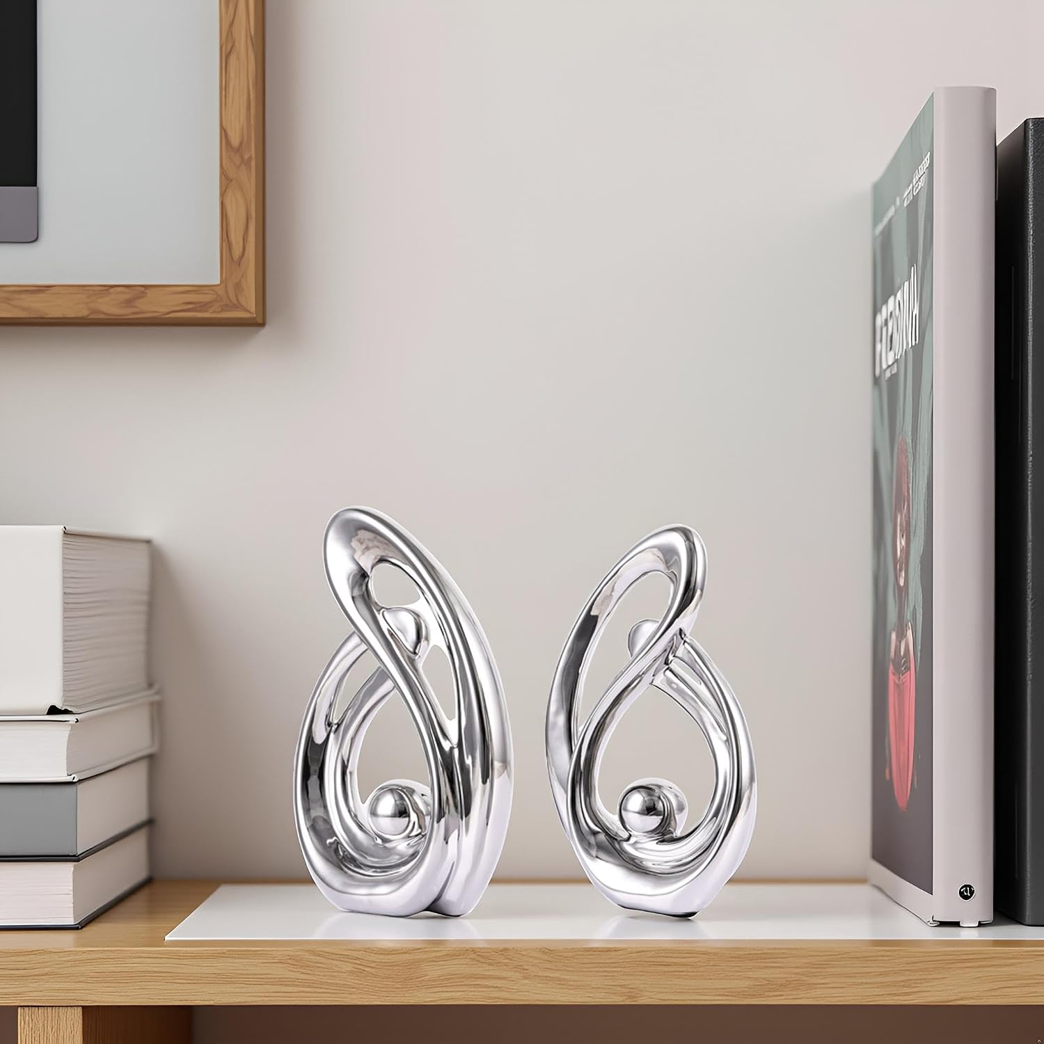 Home Decor Accent / Silver / Small