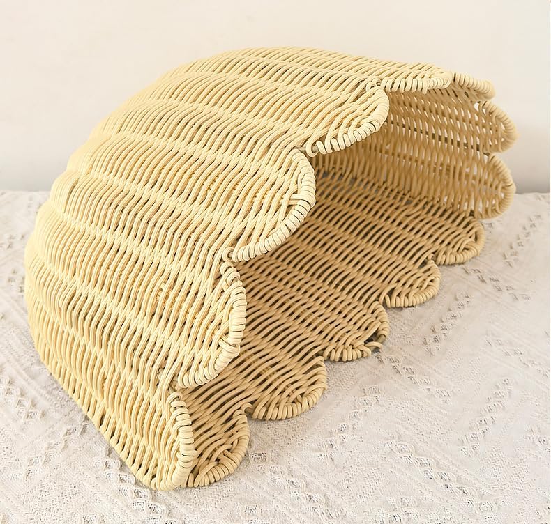 Scalloped Wall Basket / Set of 2