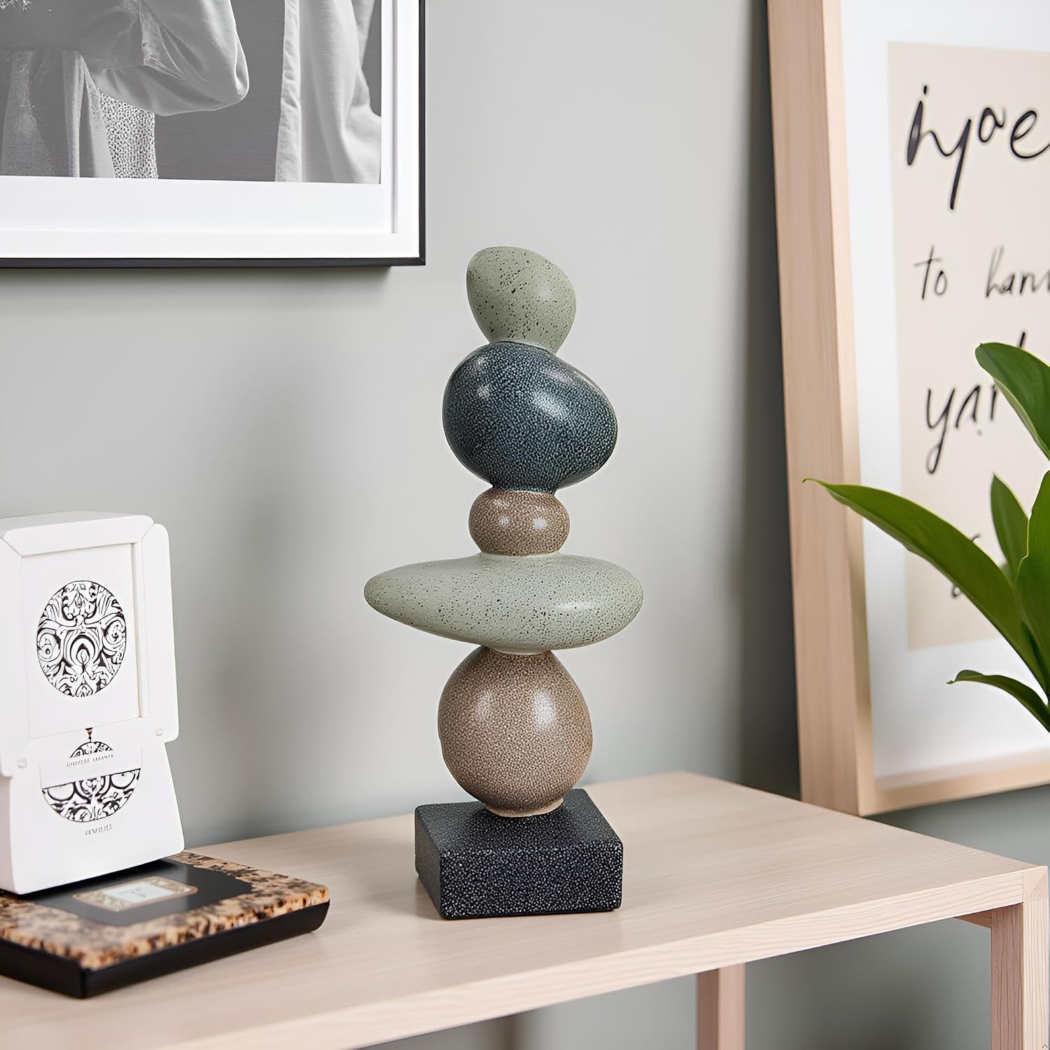 Sandstone Statue Decor / 13" Marble Color