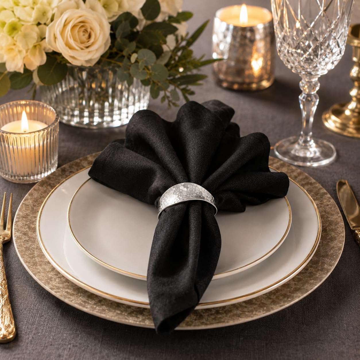 Alpha Living Home Silver Napkin Rings Set of 12, Metal Art Deco | Hammered metal, hand-hammered silver finish, 3x2x0.5