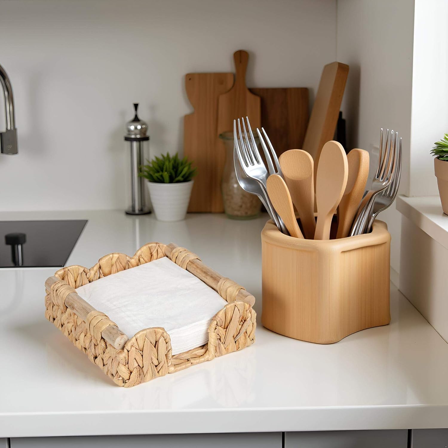 Rattan Wicker Luncheon Napkin Holder ’’ / Natural / 7.5 x 7.5 / Flat