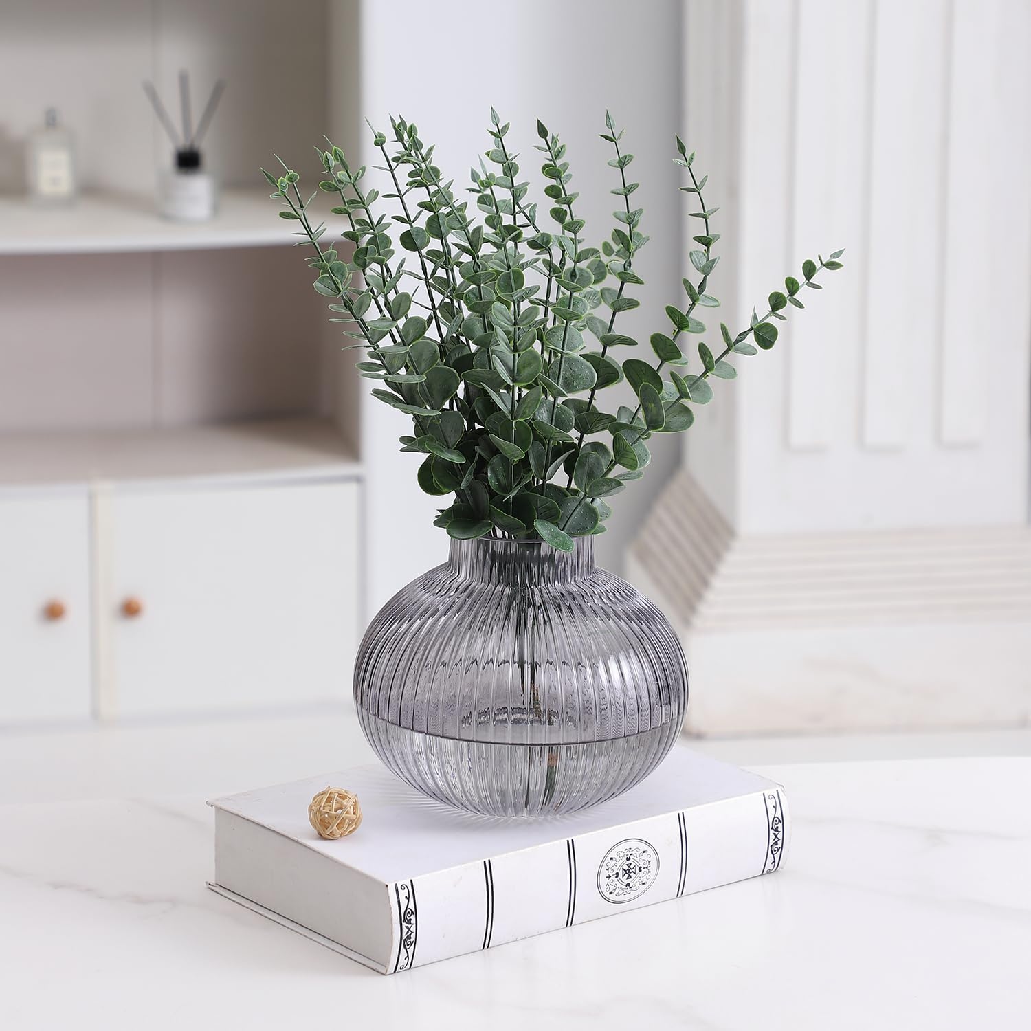 Black Glass Vase for Tulips / Gray / Round 6 Inches