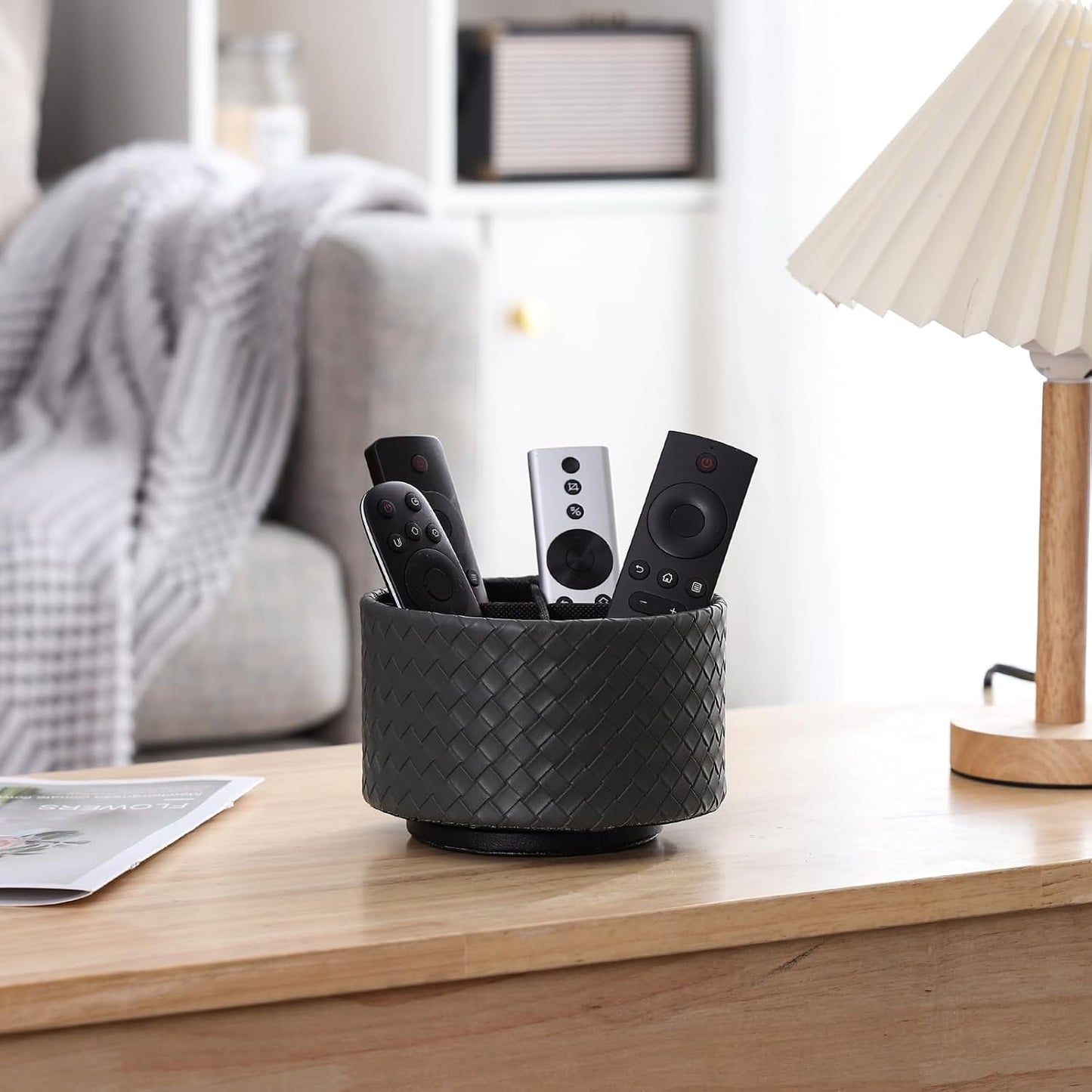 Rotating Remote Holder / Grey Small Grid