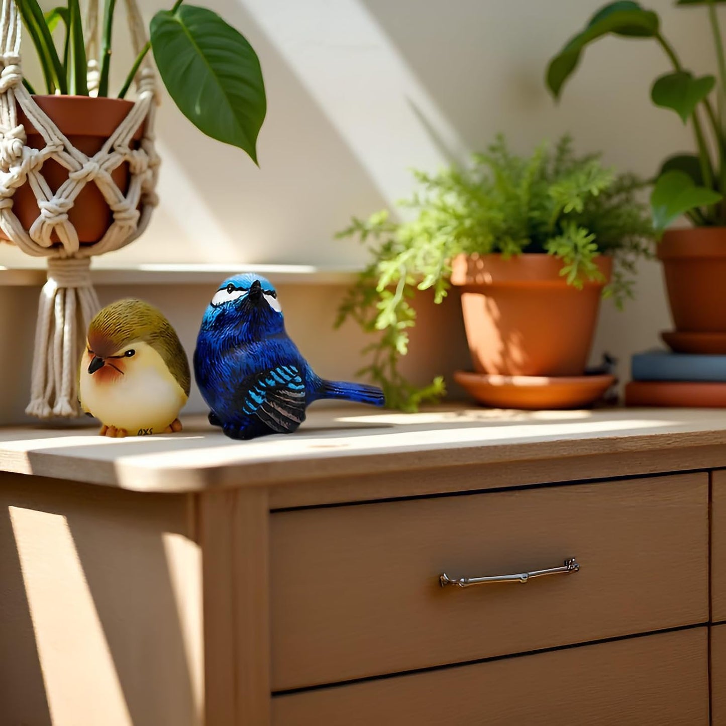 Resin Bird Figurines / Set of 2