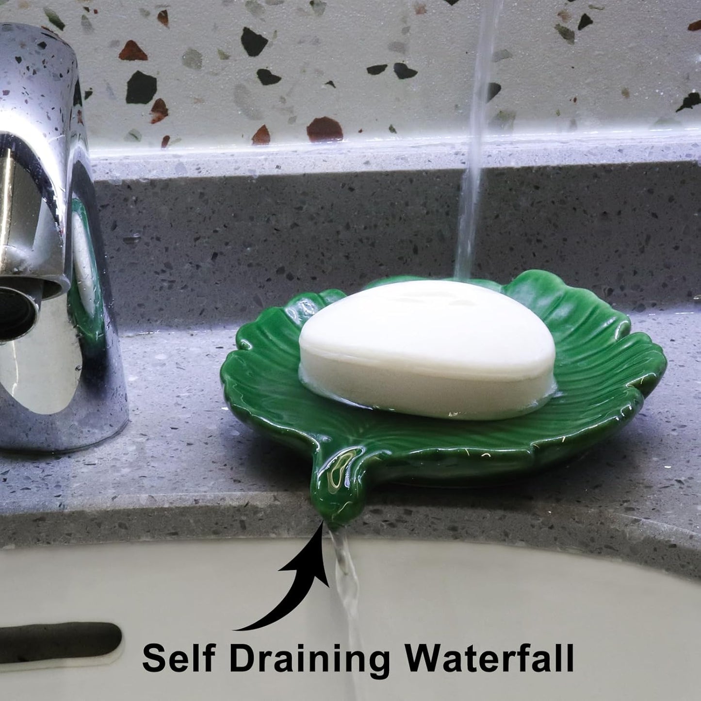Ceramic Soap Dish Holder in Palm Leaf Style / Green