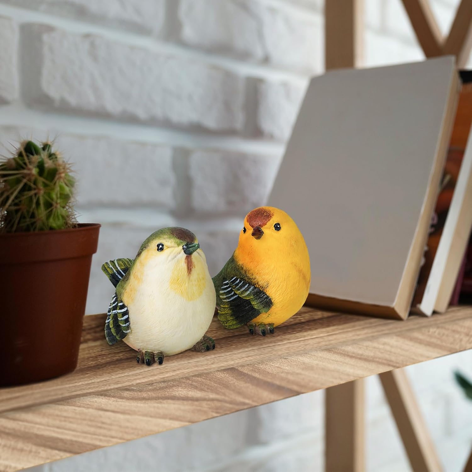 Birds Statue / Small Decorative Birds Figurine / Realistic / Set of 2