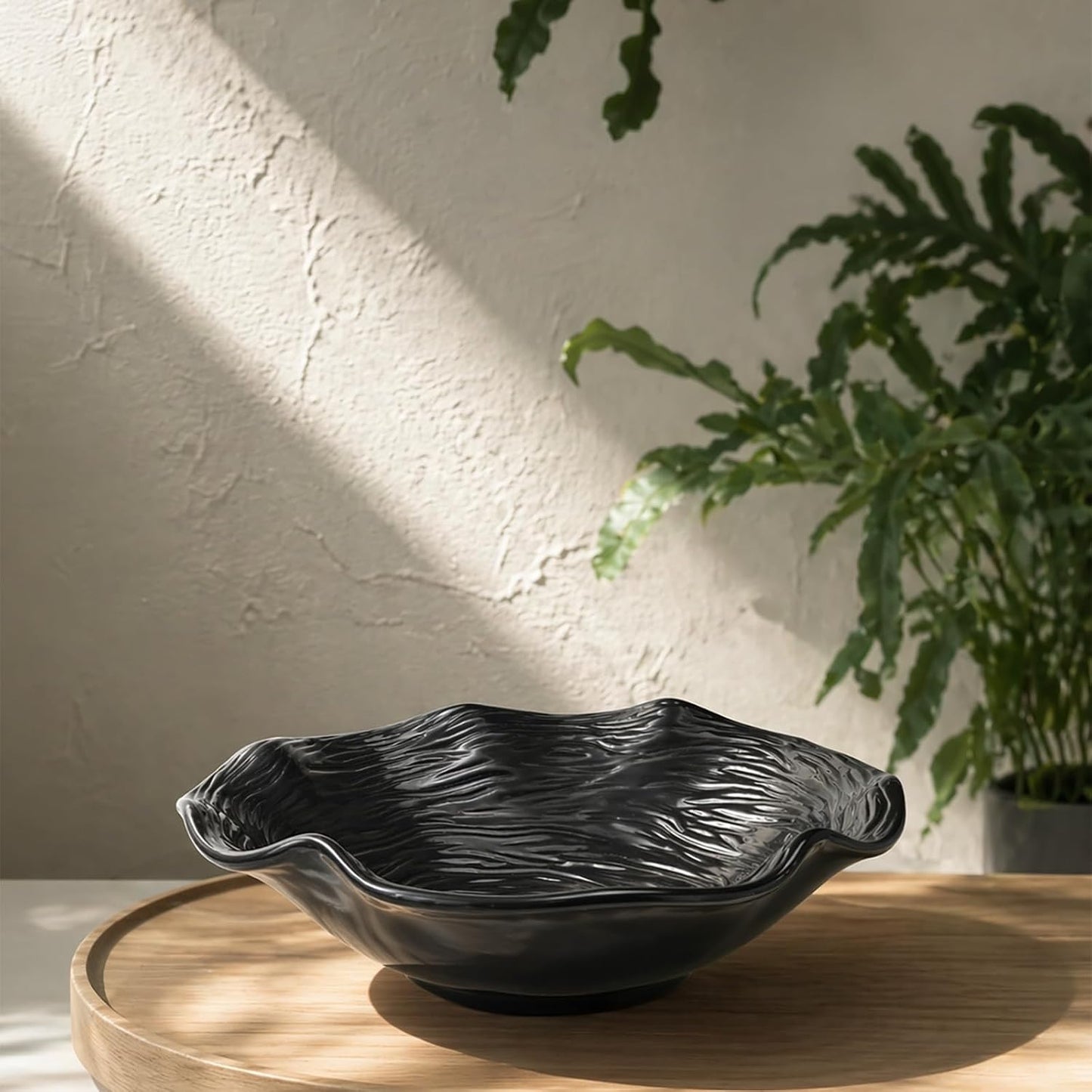 Ceramic Decorative Bowl / Black