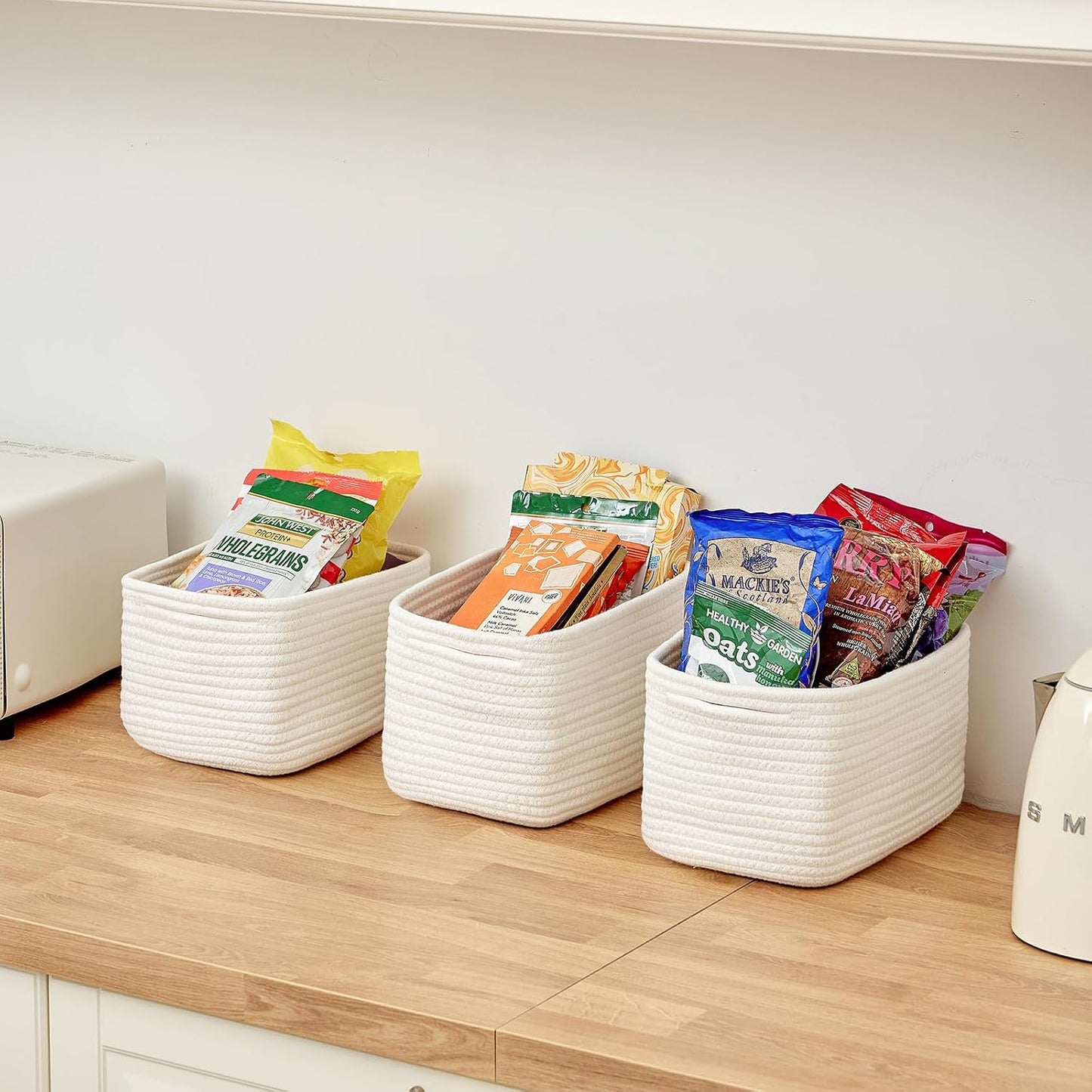 Bathroom Storage Basket / White / 10.6 x 6.7 x 6.7