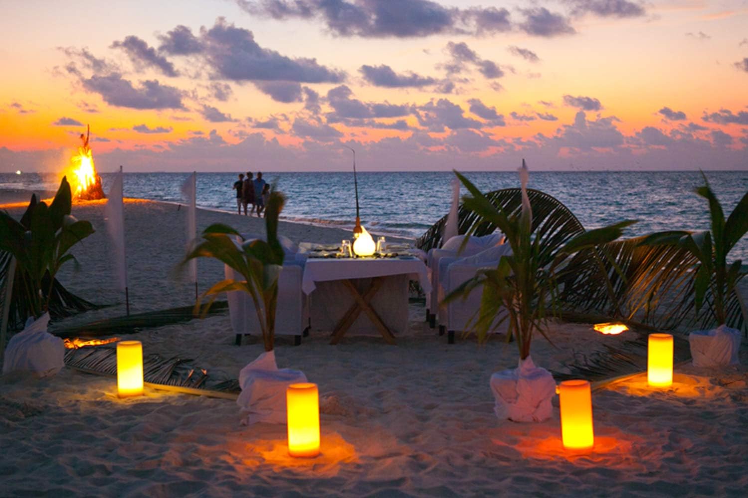 GenSwin Waterproof Outdoor Flameless Candles with Remote Timer, Battery Operated Large Flickering LED Pillar Candles