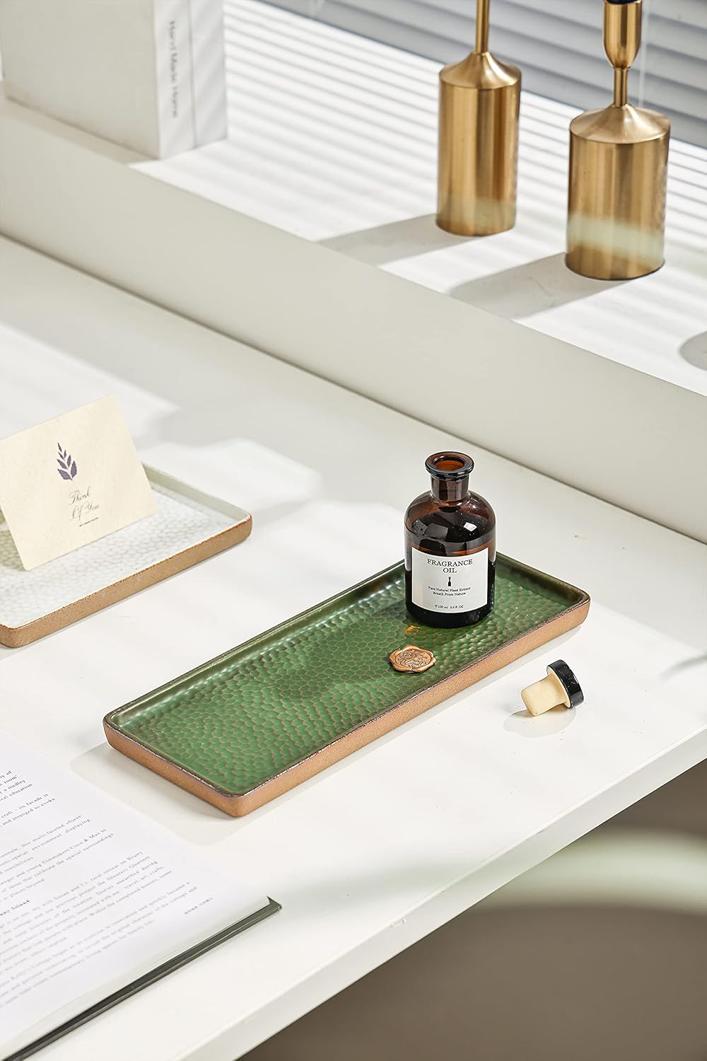 Vanity Tray / Perfume Holder / Green / 12 x 4.7 x 0.5