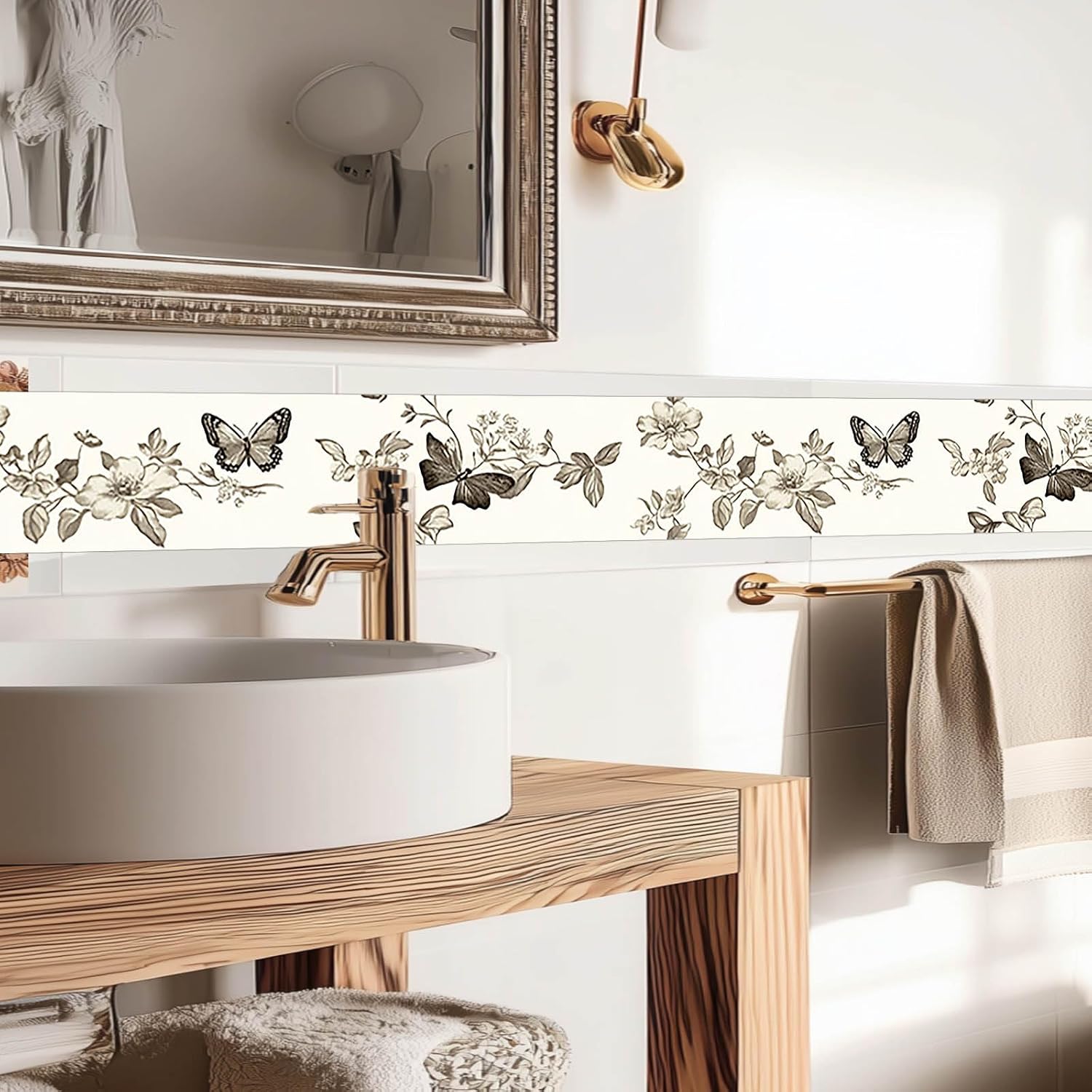 Wallpaper Border Peel and Stick PVC Vintage Butterfly / Vintage Butterfly Flower / 4 x 196