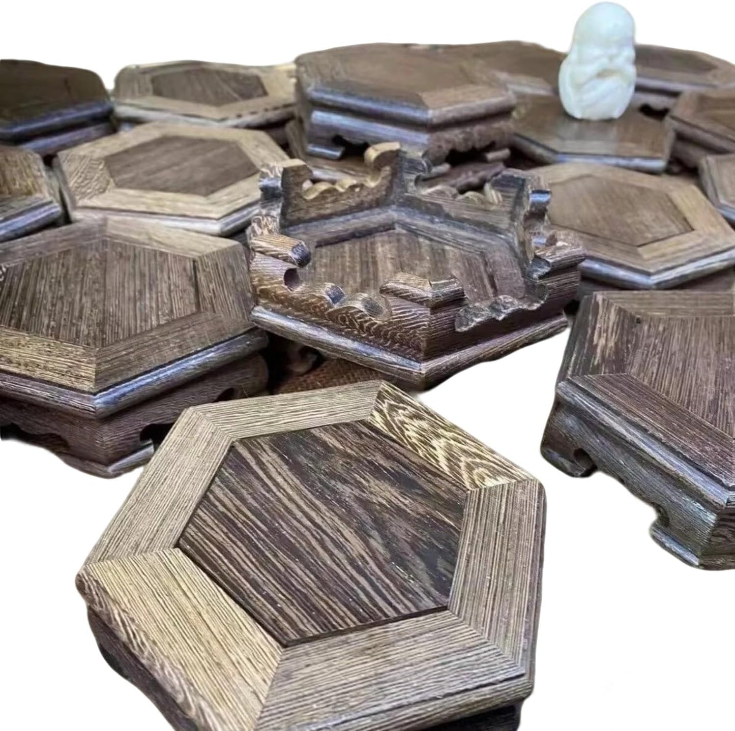Solid Wood Display Stand / Natural