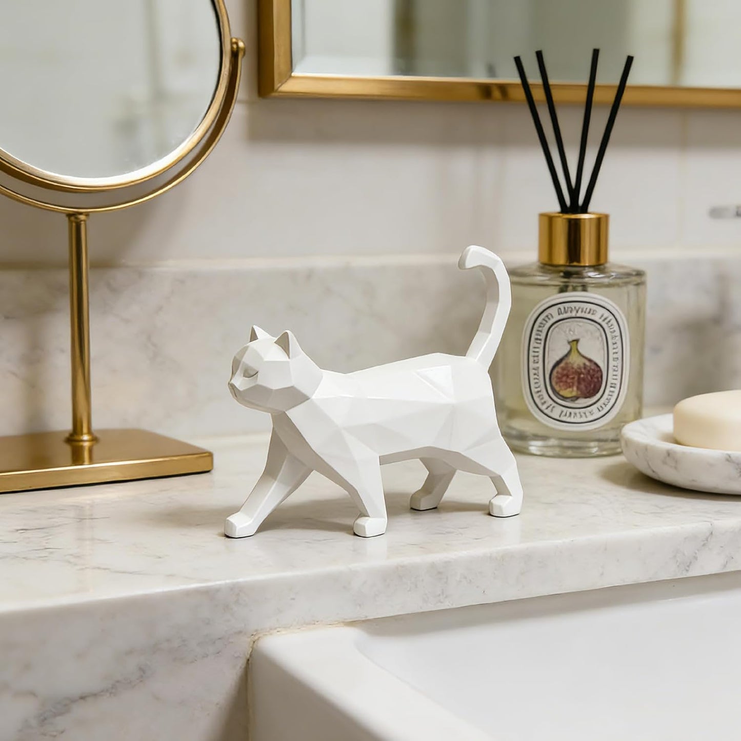 Geometric Knick Knacks Statue / Cat