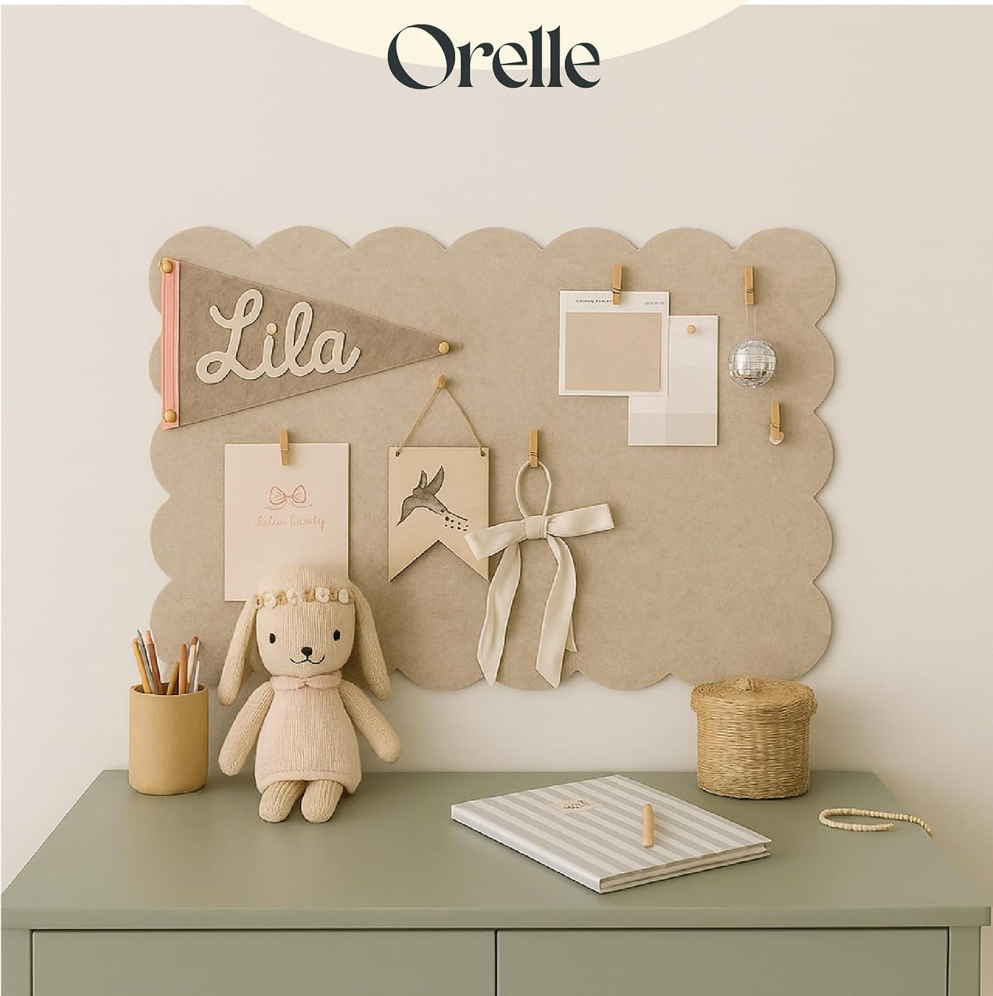 Scalloped Felt Bulletin Board / Beige / 23 x 15